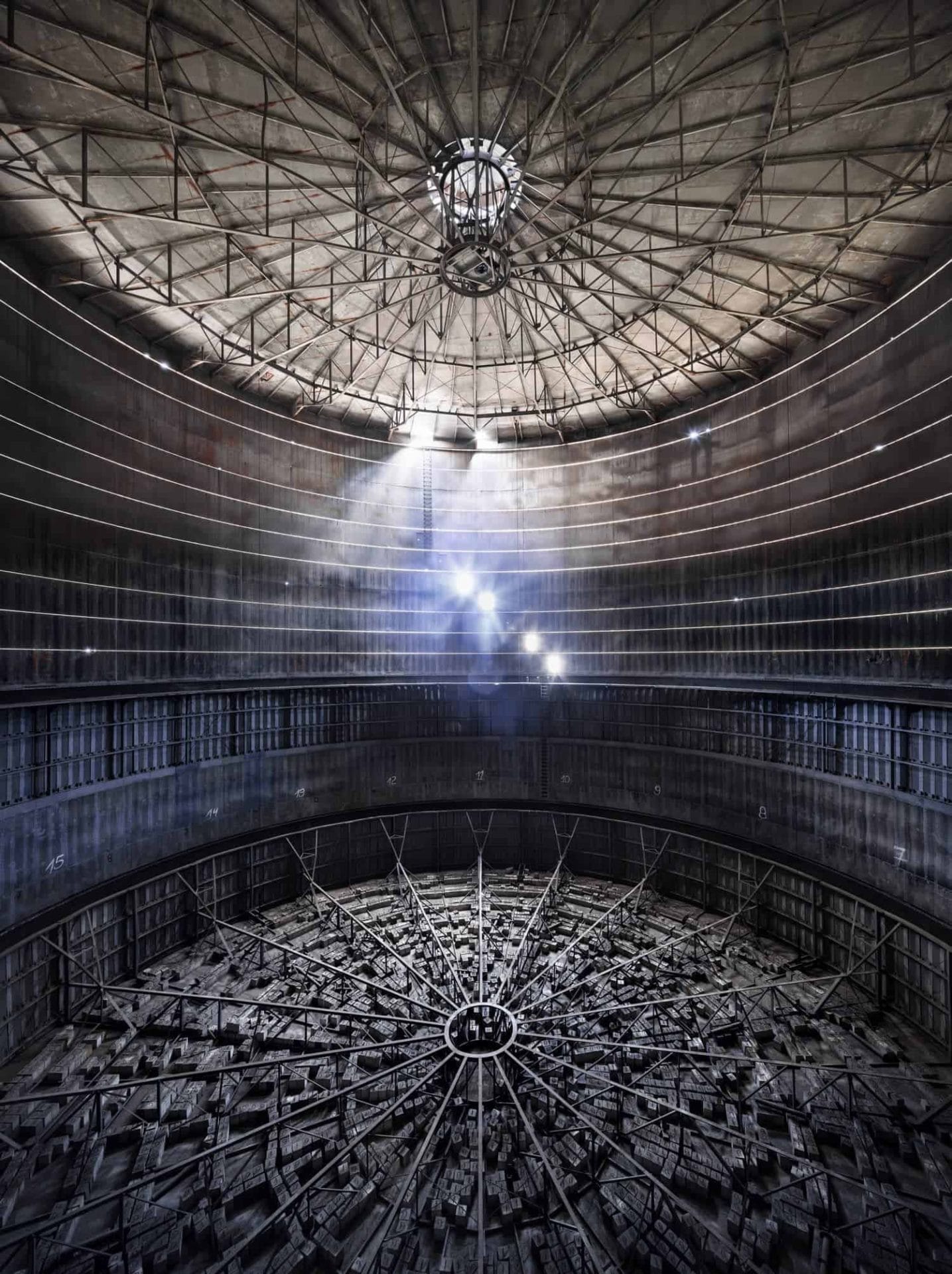 Kunst kijken in Hotel Arena 44 Jan Stel - Expositie Manmade No Human