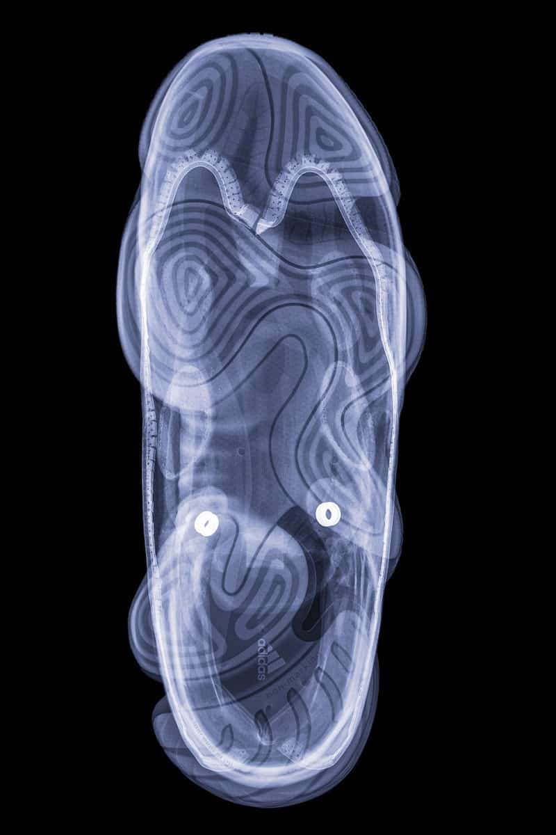 röntgenfoto van een sneaker