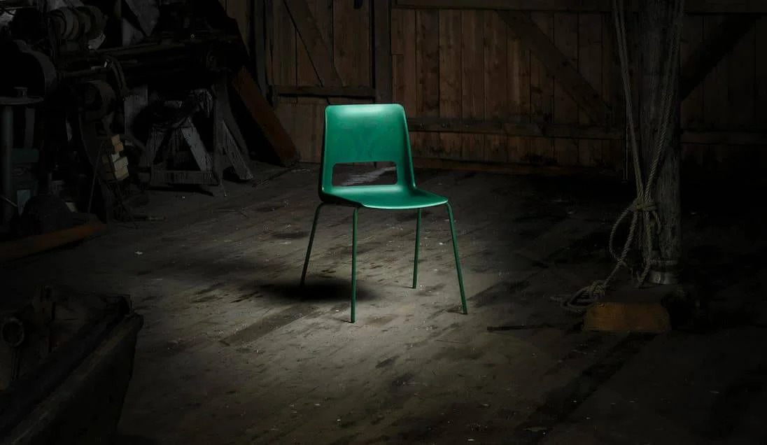 klassieke stoel van gerecycled plastic