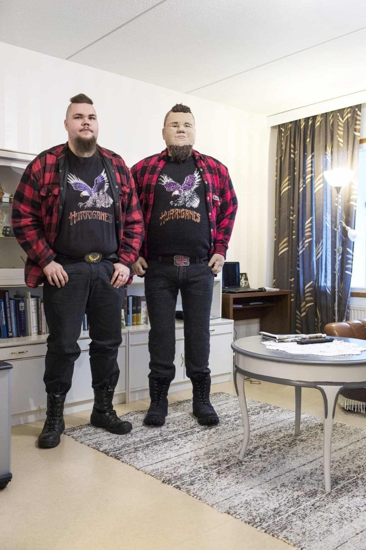 Gebreide en gehaakte dubbelgangers door Liisa Hietanen