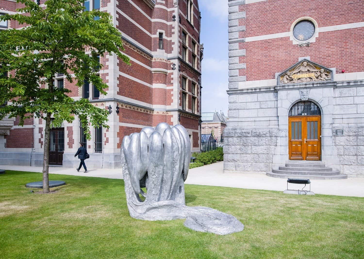 Louise Bourgeois 'In and out #2' 1995-1996, Easton Foundation. Foto: Antoine van Kaam © The Easton Foundation/Pictoright, Amsterdam