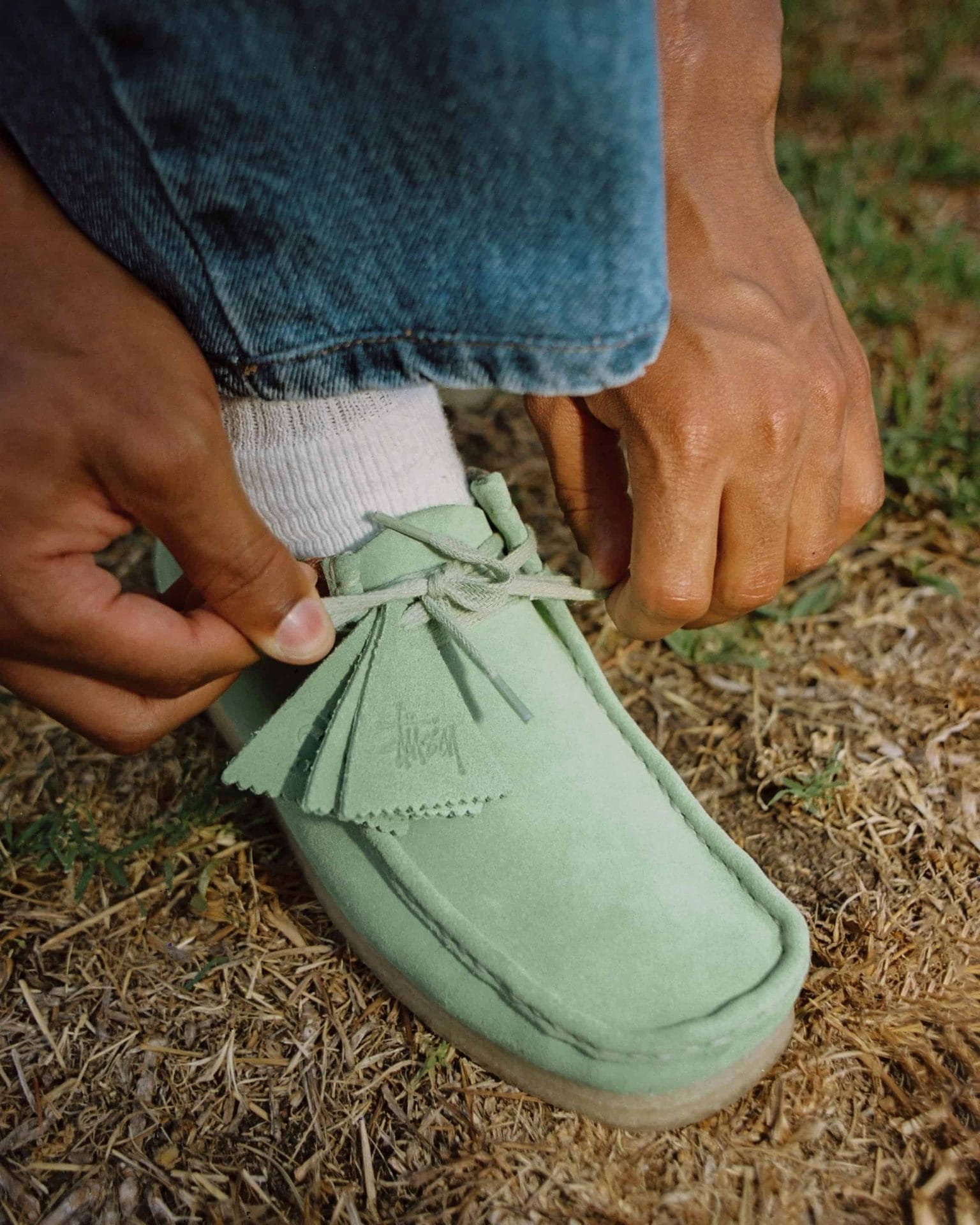 Stüssy en Clarks Originals brengen mooie schoen uit 40 Stussy x Clarks Originals - Wallabee