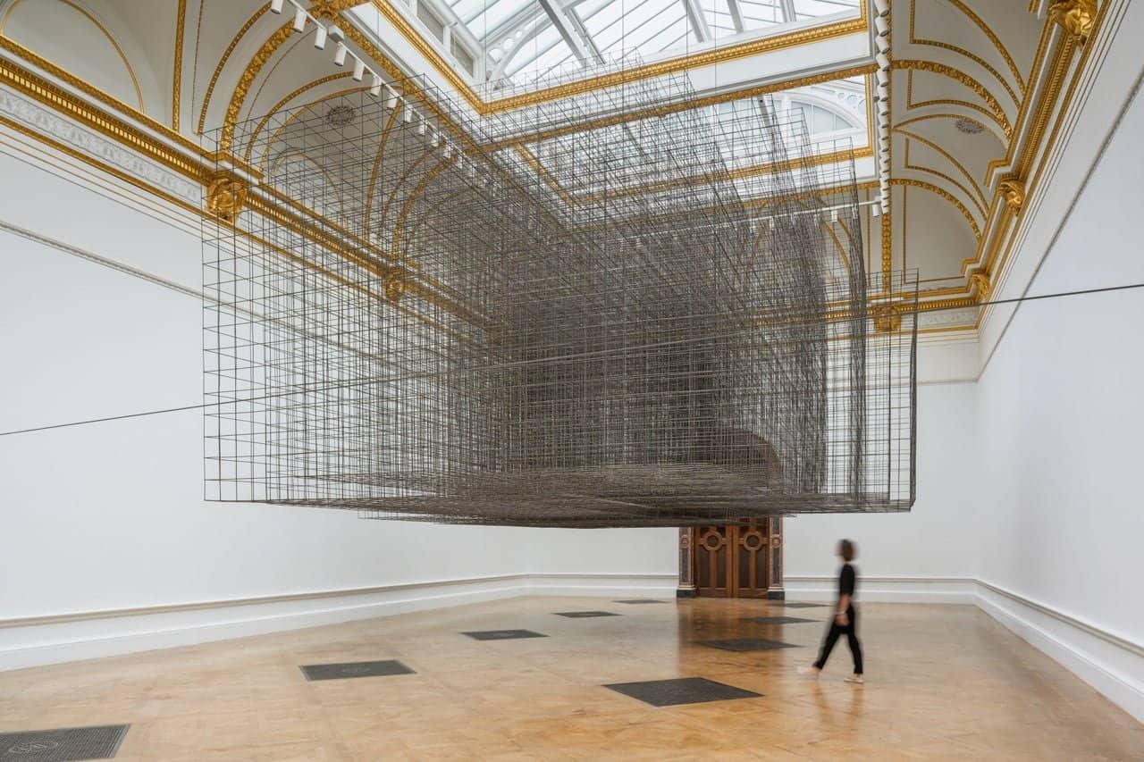 Antony Gormley's indrukwekkende sculpturen in de Royal Academy of Arts