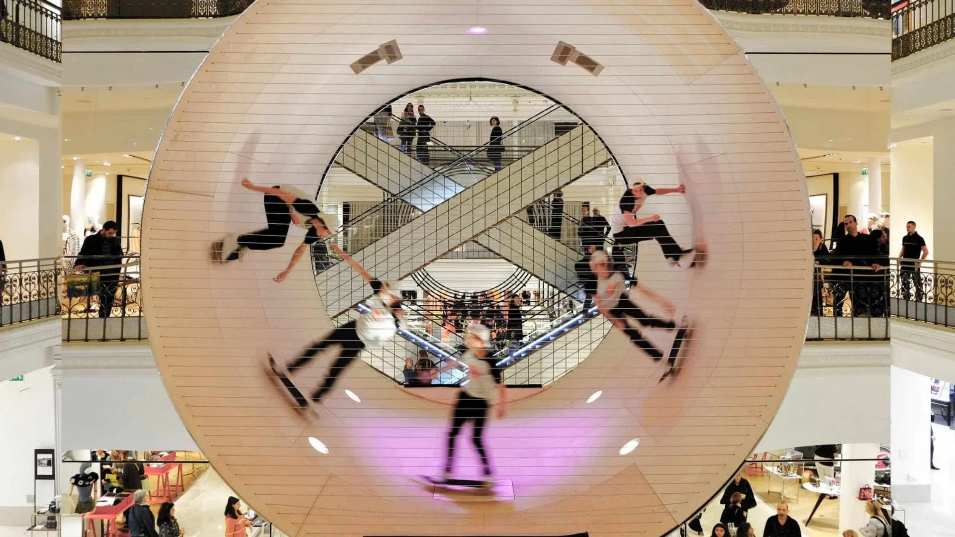 Le Cube in Le Bon Marché
