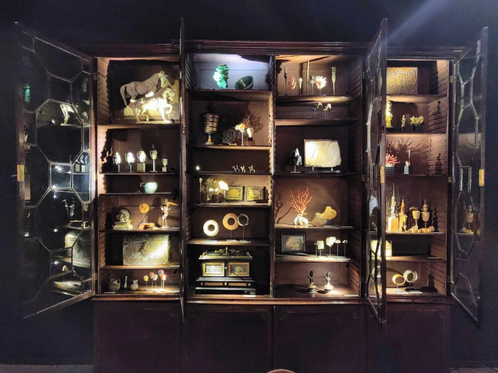 Maak je eigen museumcollectie bij Porifirius Kunstkammer