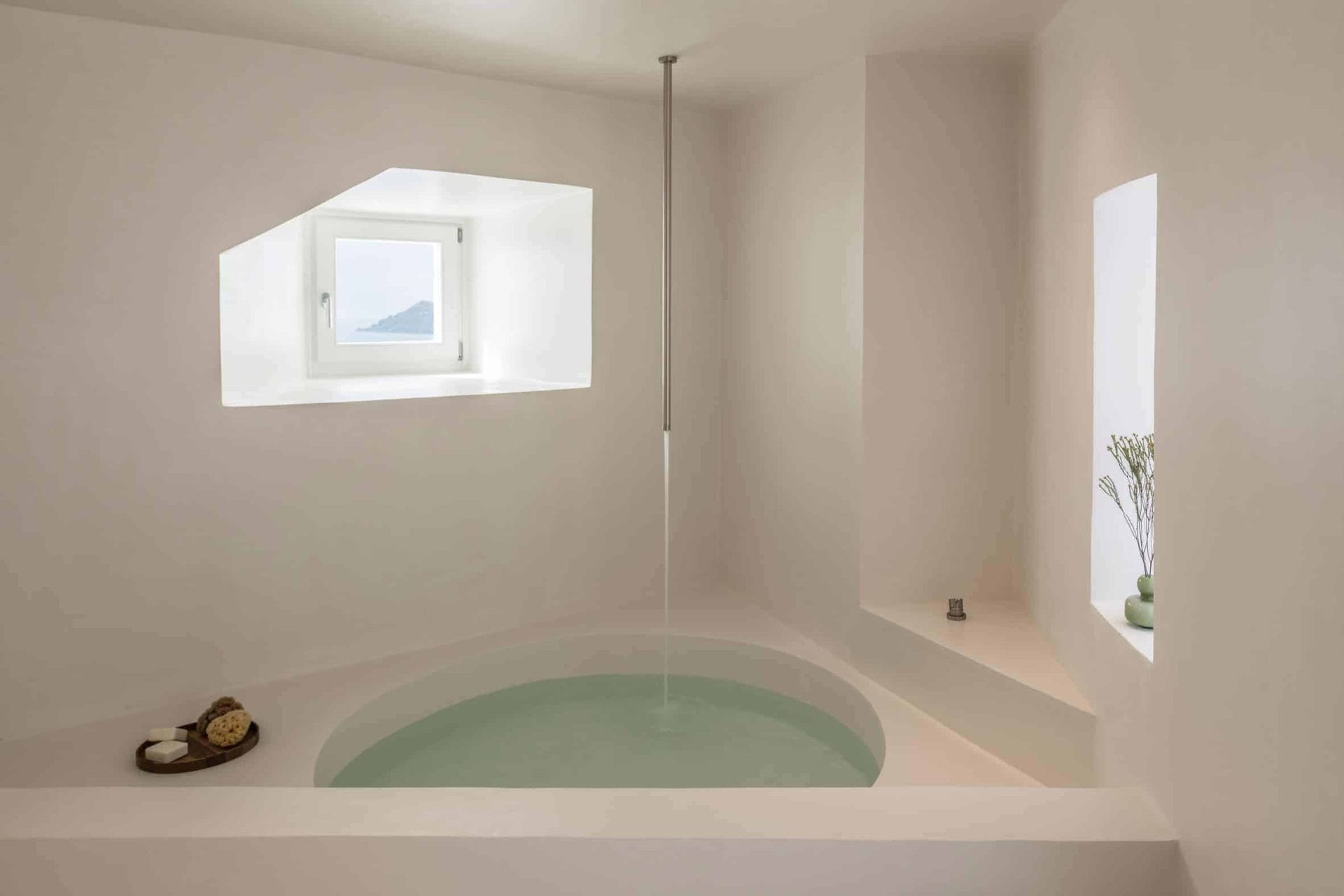 Hotel op Santorini bestaat uit witte grotten 49 Mooi hotel op Santorini