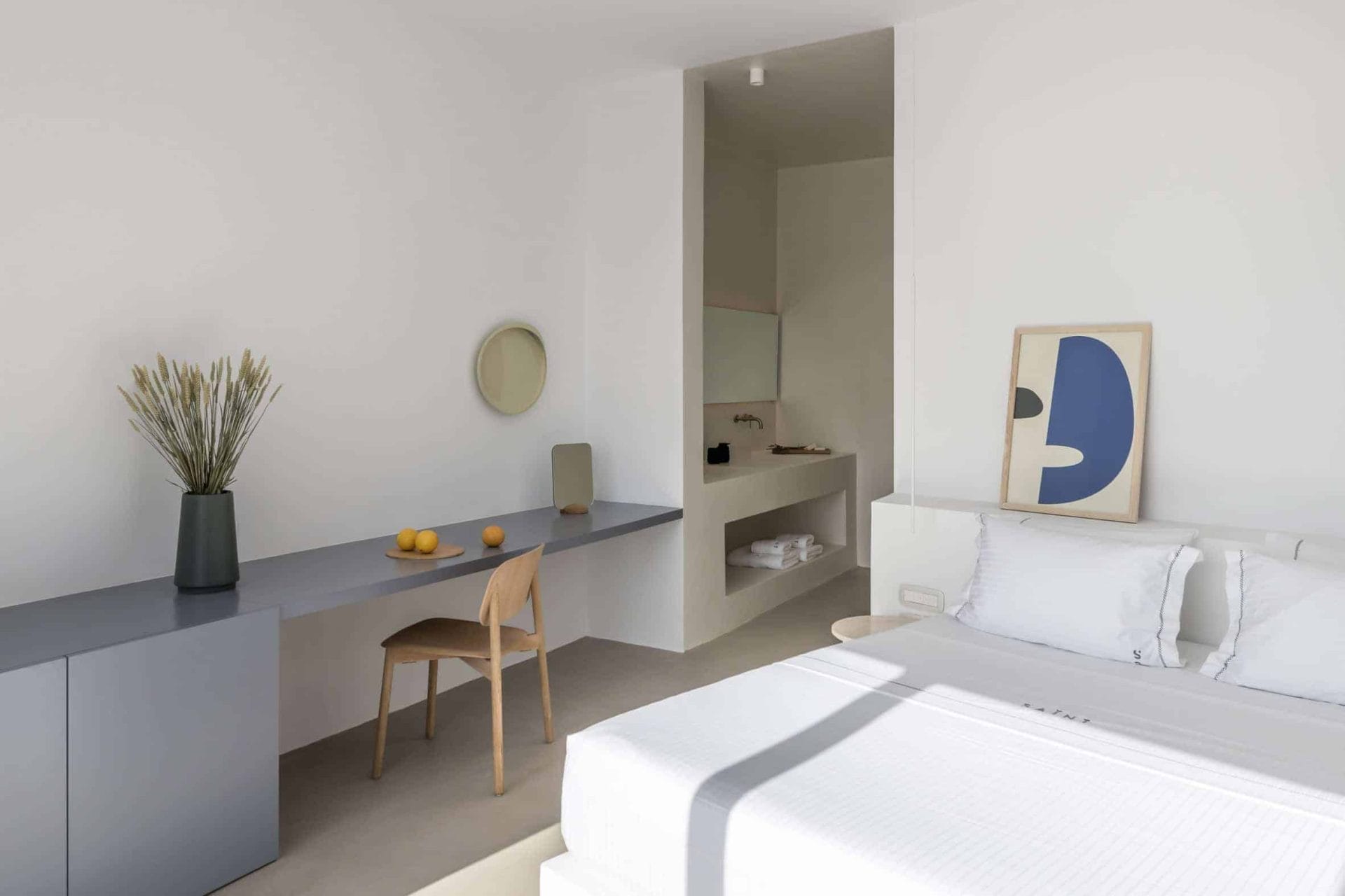 Hotel op Santorini bestaat uit witte grotten 51 Mooi hotel op Santorini