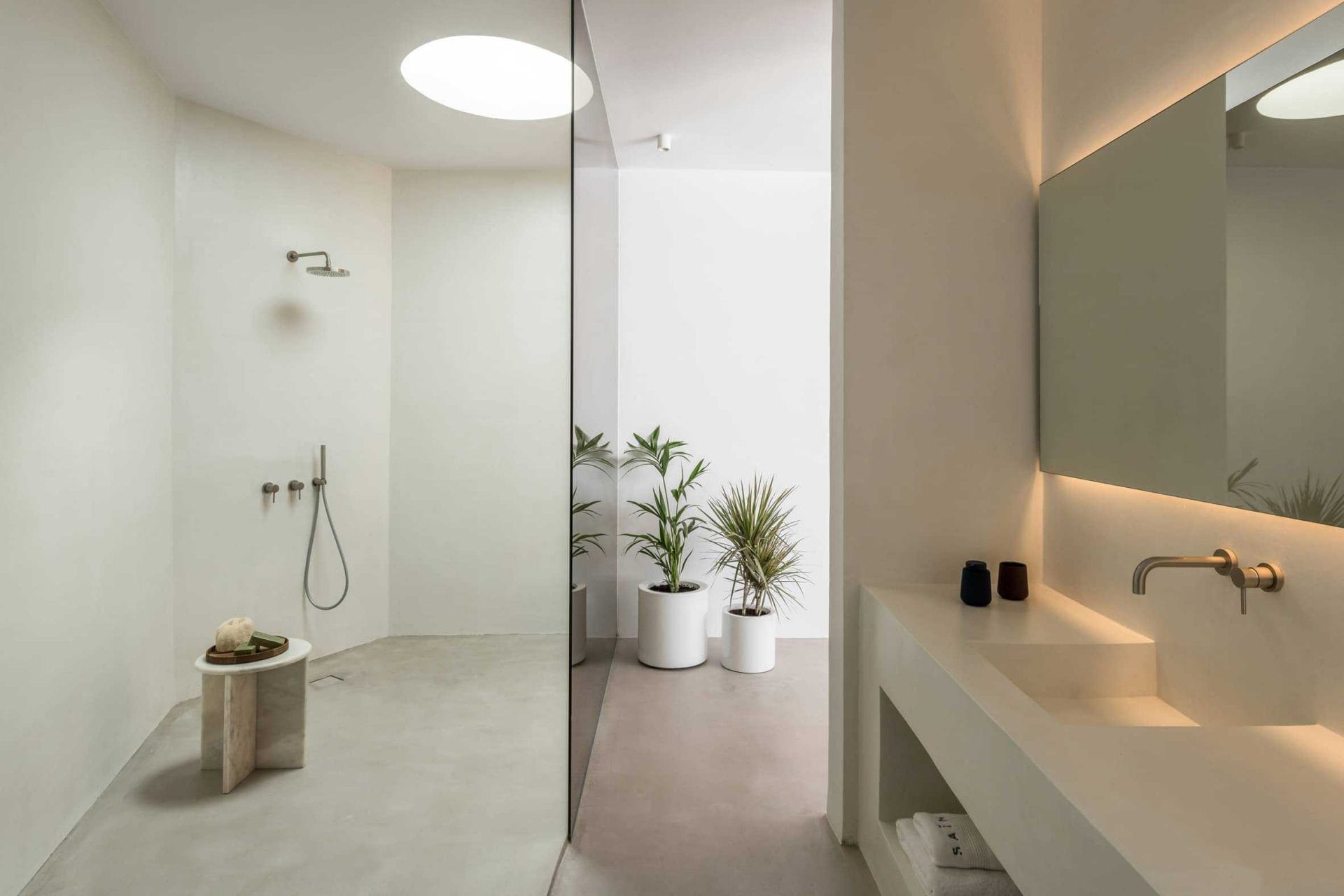 Hotel op Santorini bestaat uit witte grotten 52 Mooi hotel op Santorini