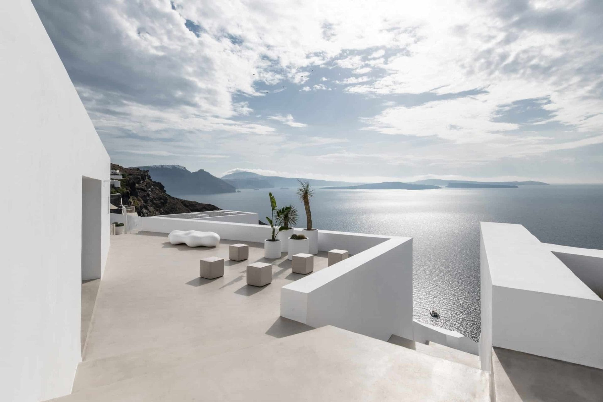 Hotel op Santorini bestaat uit witte grotten 56 Mooi hotel op Santorini