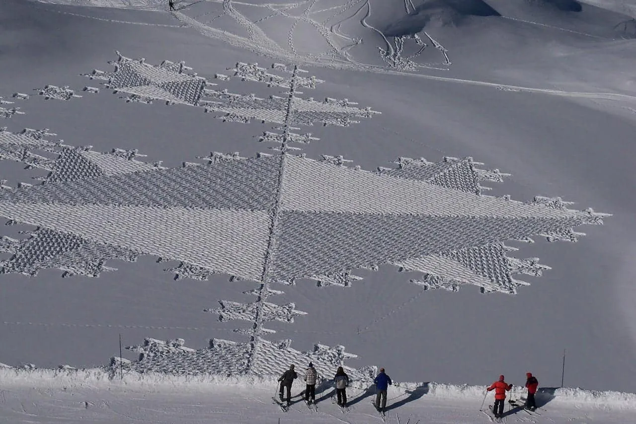 Sneeuwkunst van Simon Beck