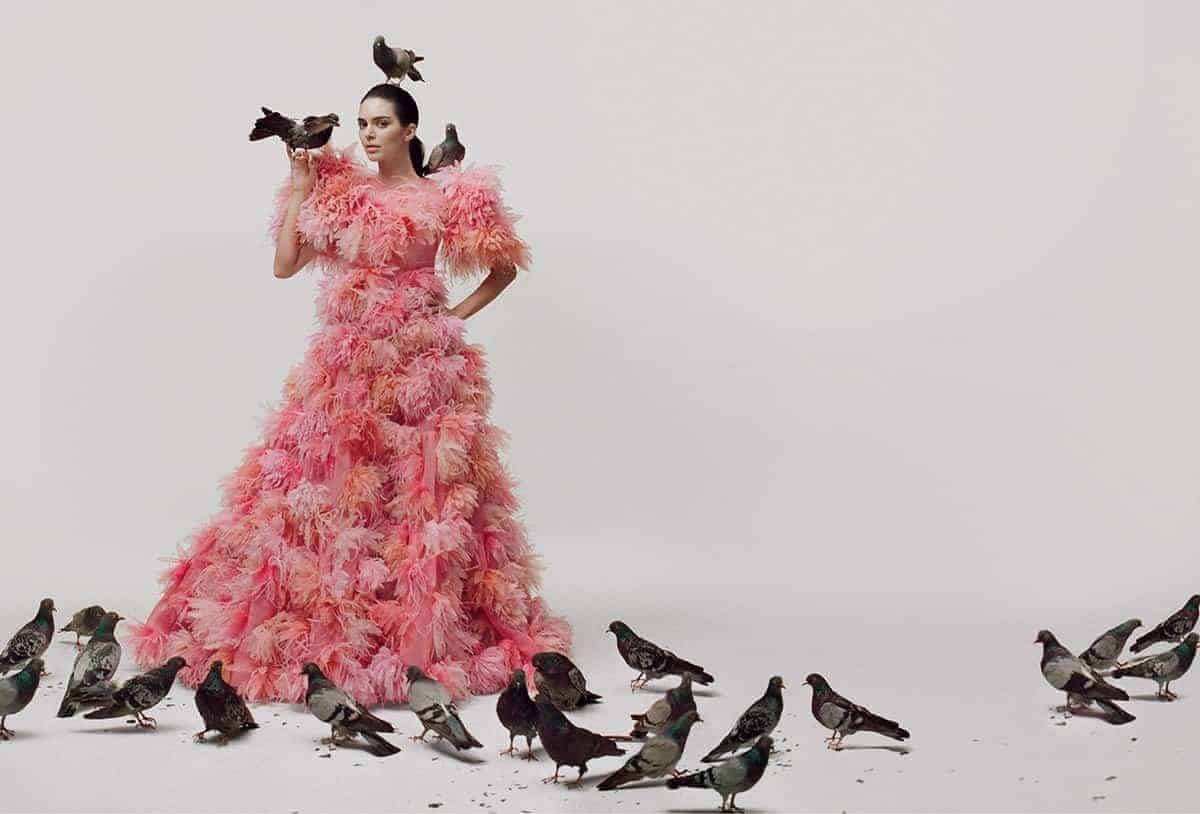 Maurizio Cattelan fotografeert Kendall Jenner