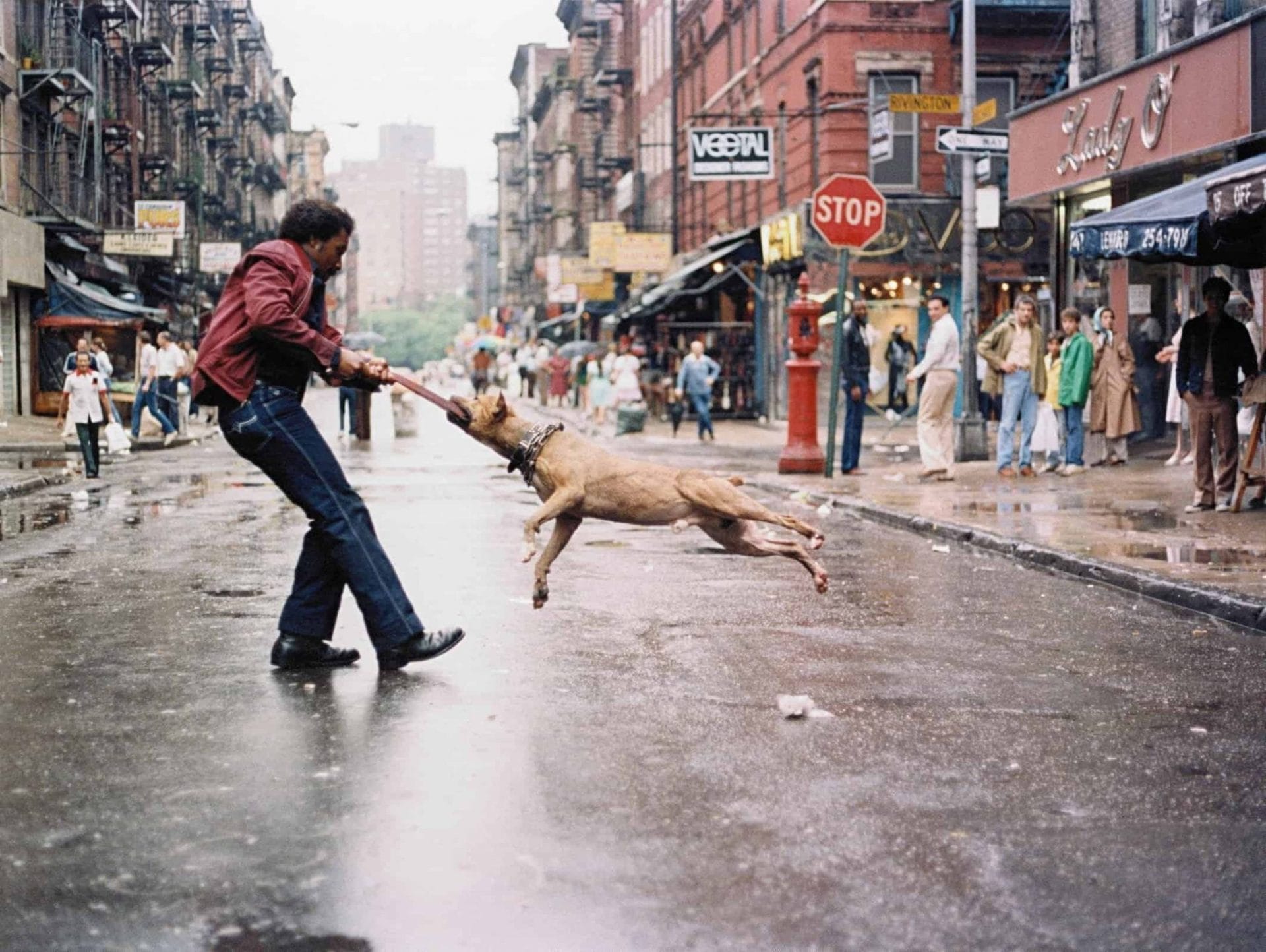 Museum aan het Vrijthof - Jamel Shabazz - Man and Dog - Lower East Side Manhattan NYC 1980
