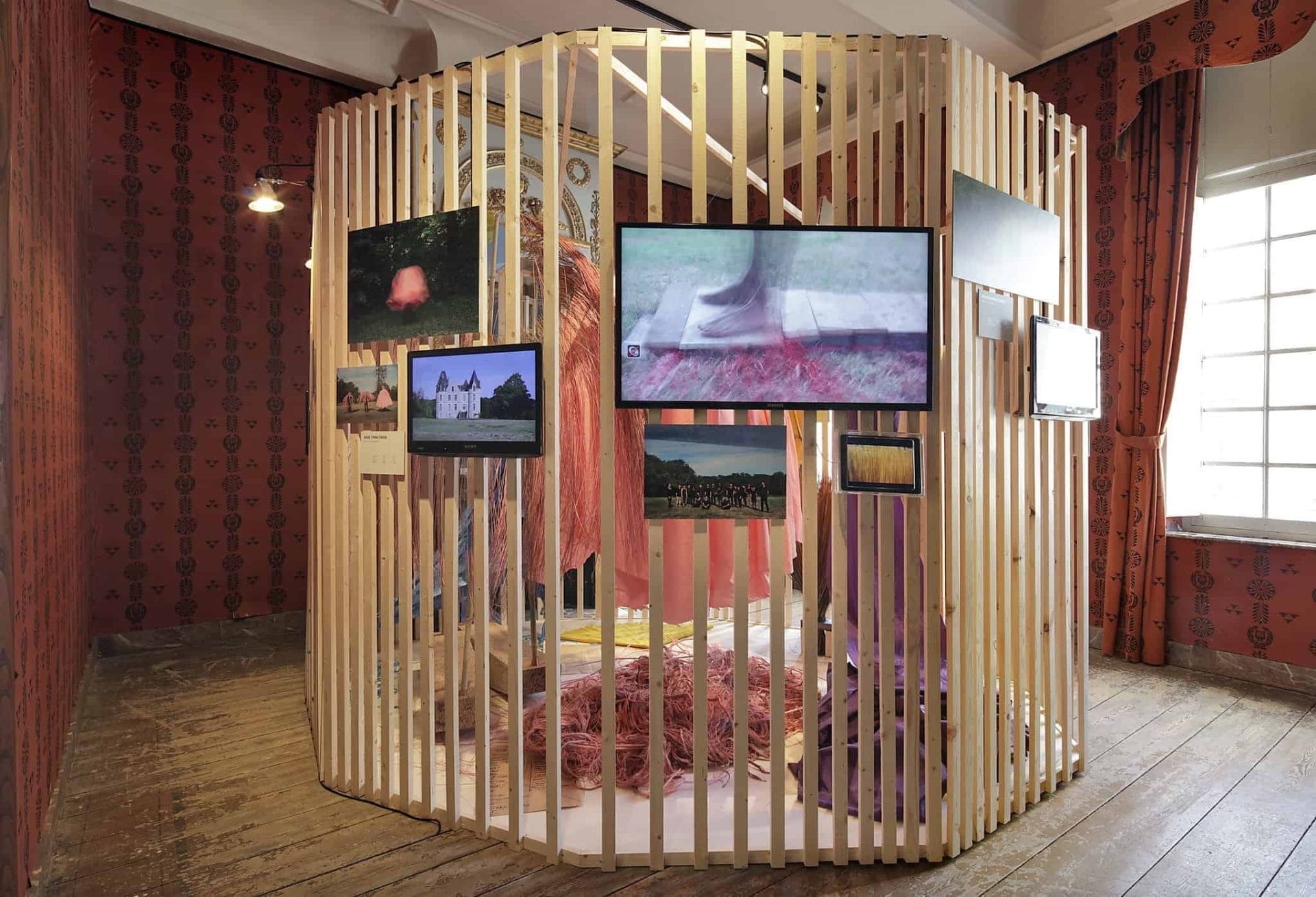 Kleureyck. Van Eycks kleuren in design