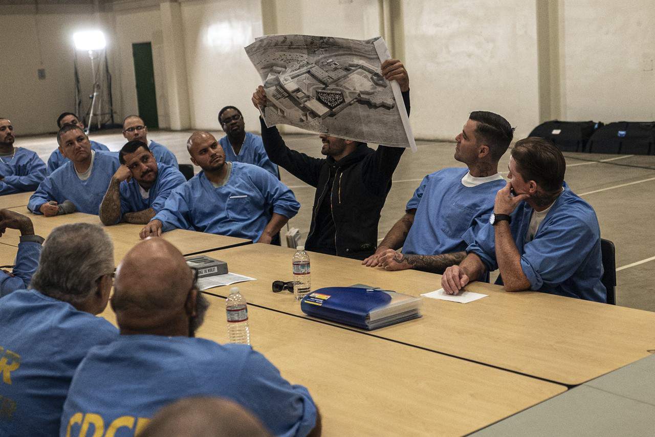 Galerie Perrotin toont gevangenisfoto's van JR 42 JR - Tehachapi