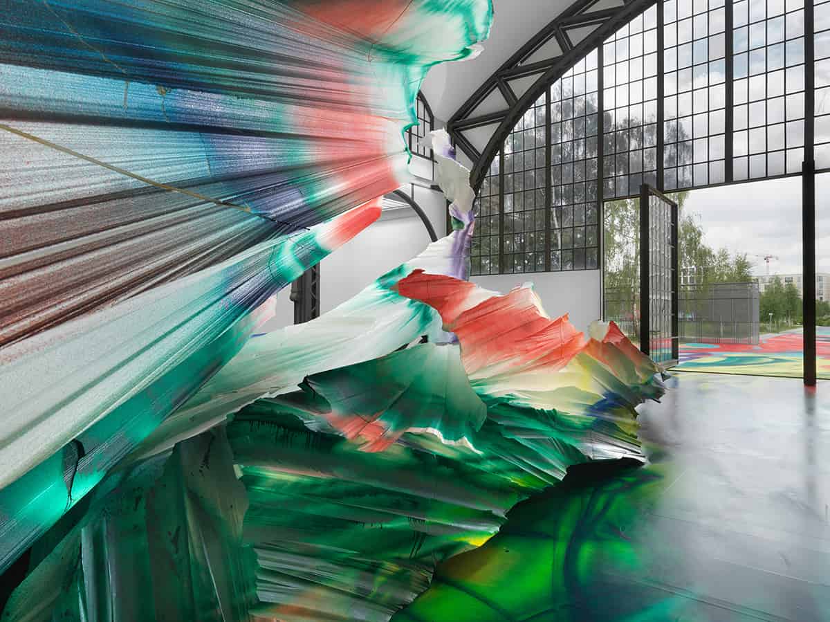 Katharina Grosse - It Wasn't Us - Hamburger Bahnhof Berlijn