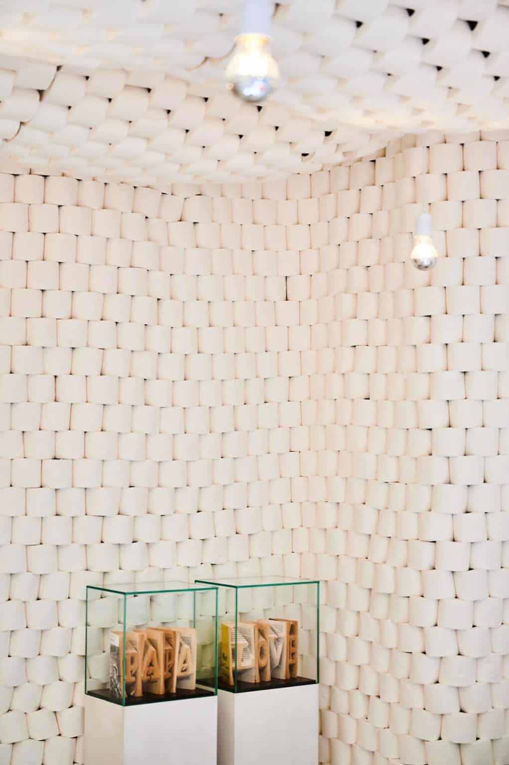 Charles Kaisin maakt winkel van wc-rollen 44 Charles Kaisin maakt winkel van wc-rollen