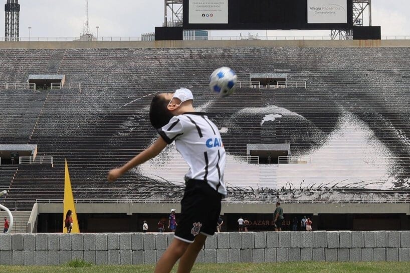 JR in het Estádio do Pacaembu