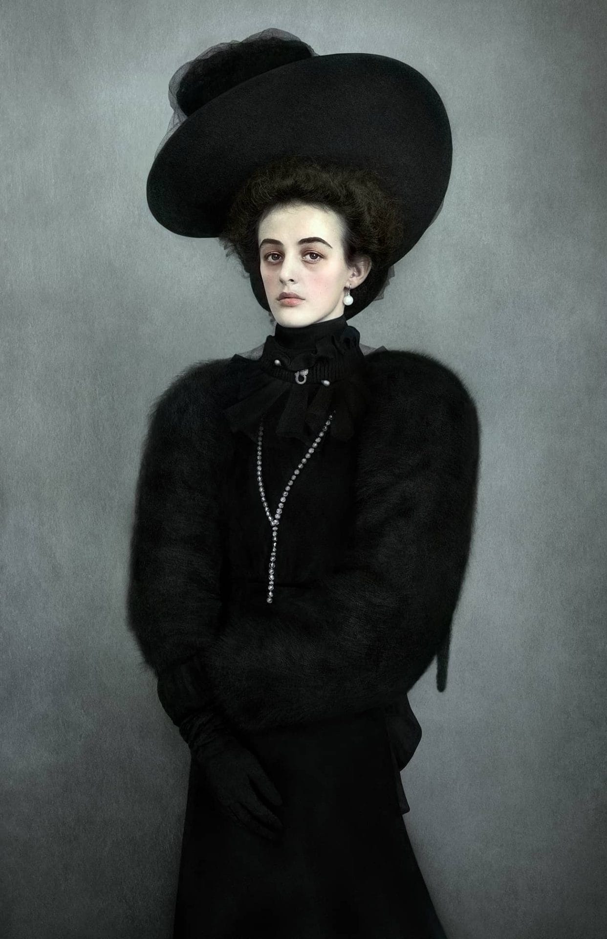 Justine Tjallinks - Past Present Future