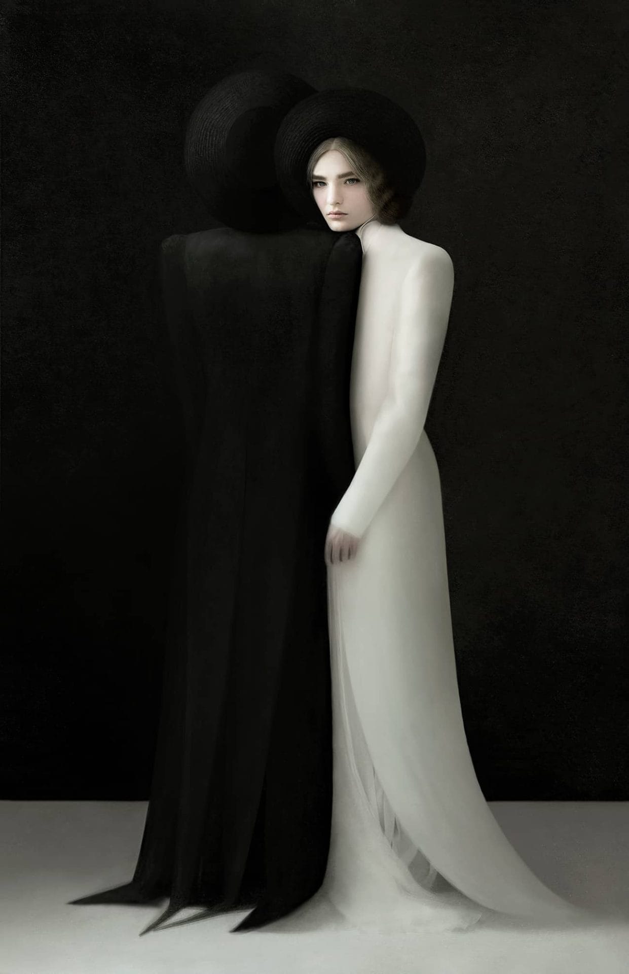 Justine Tjallinks - Past Present Future