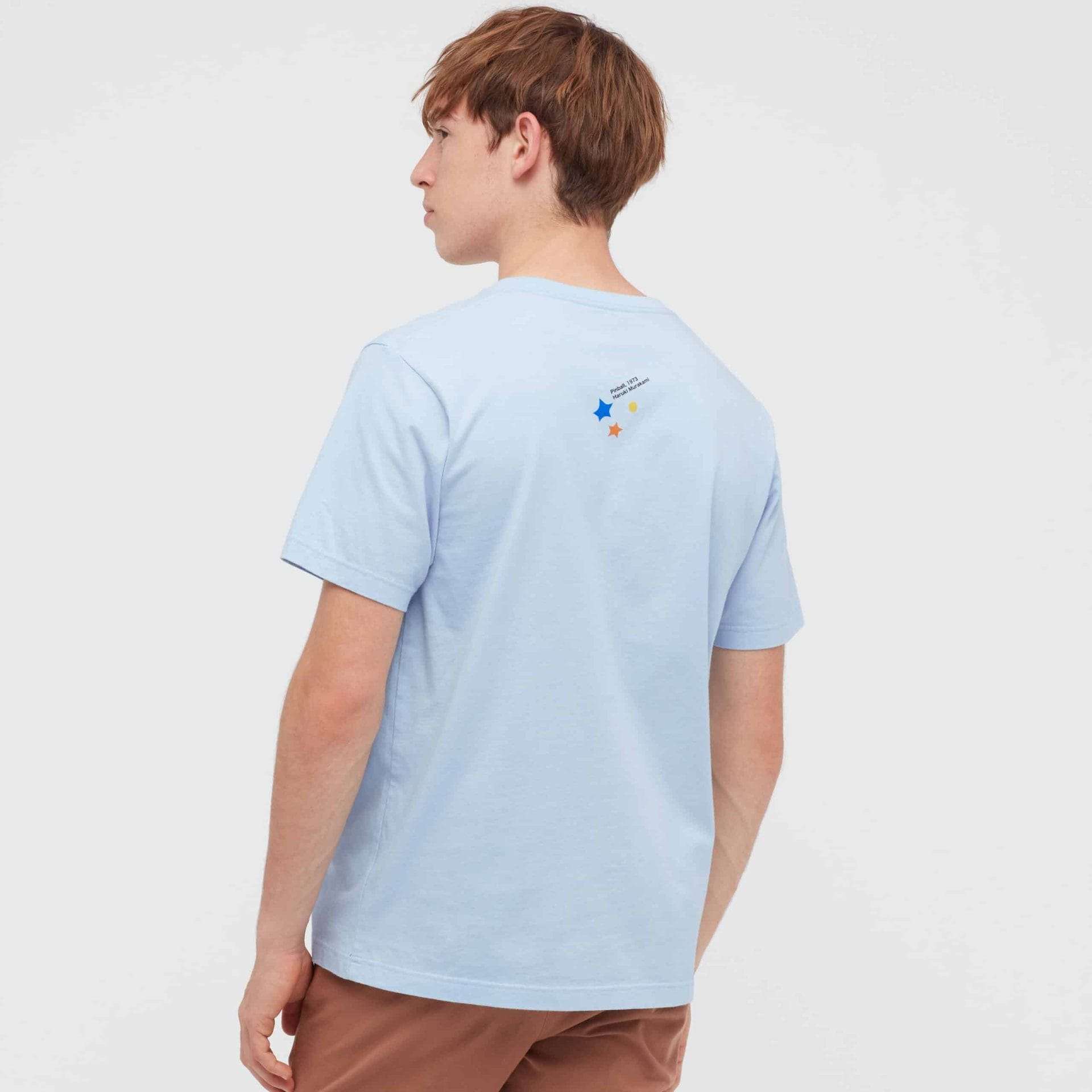 Uniqlo eert Haruki Murakami met collectie 46 Uniqlo x Haruki Murakami