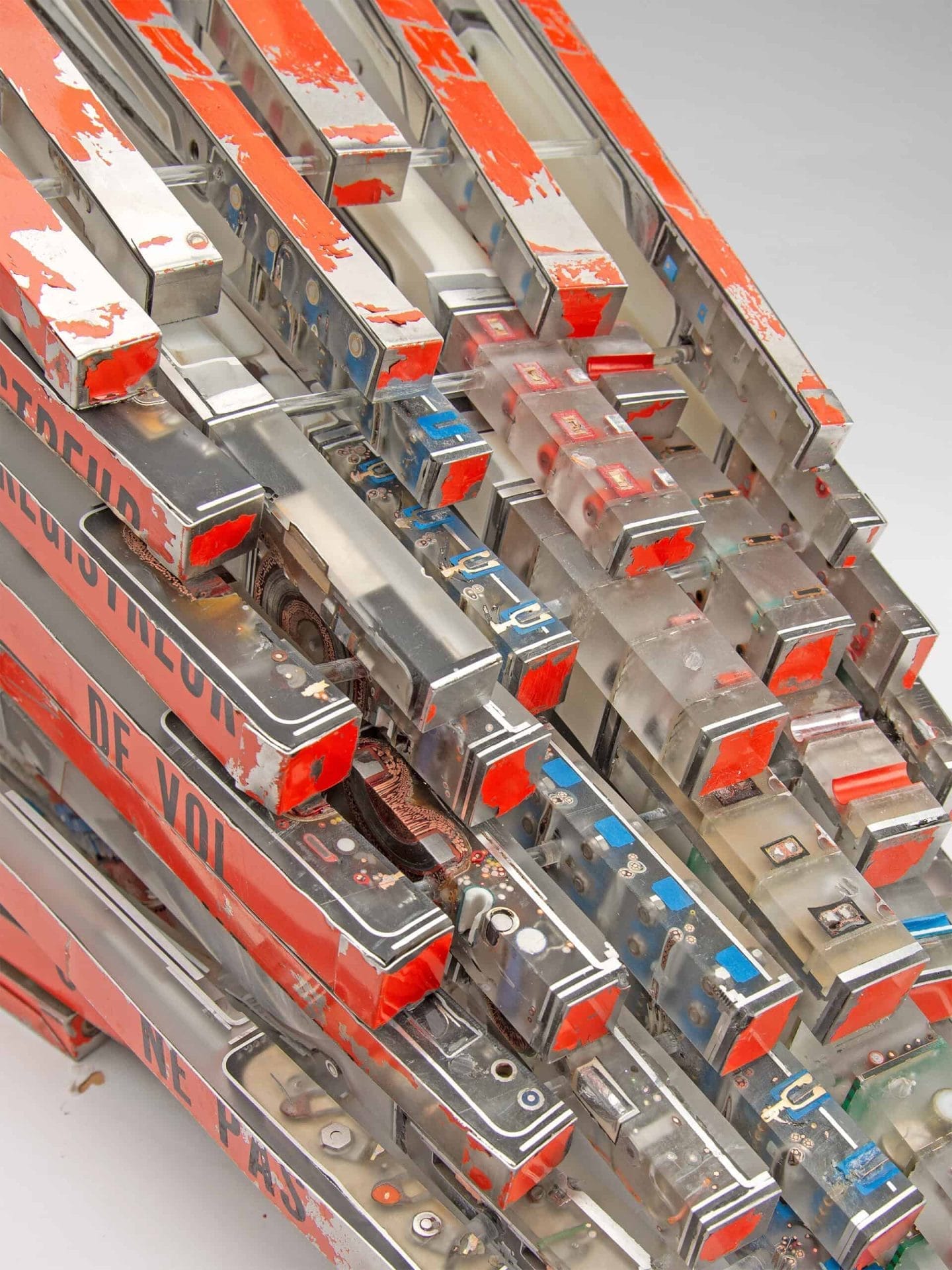 Fabian Oefner - Heisenberg Objects