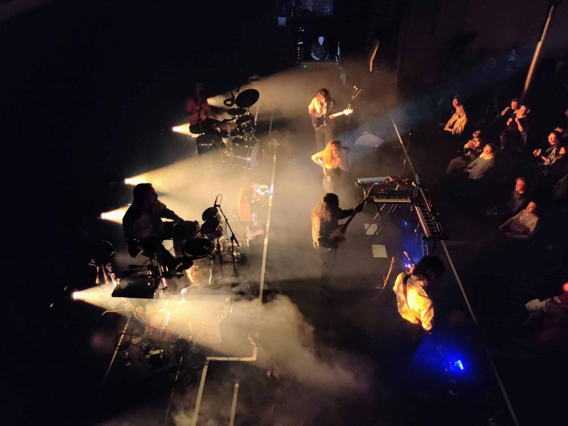 Altın Gün in Paradiso