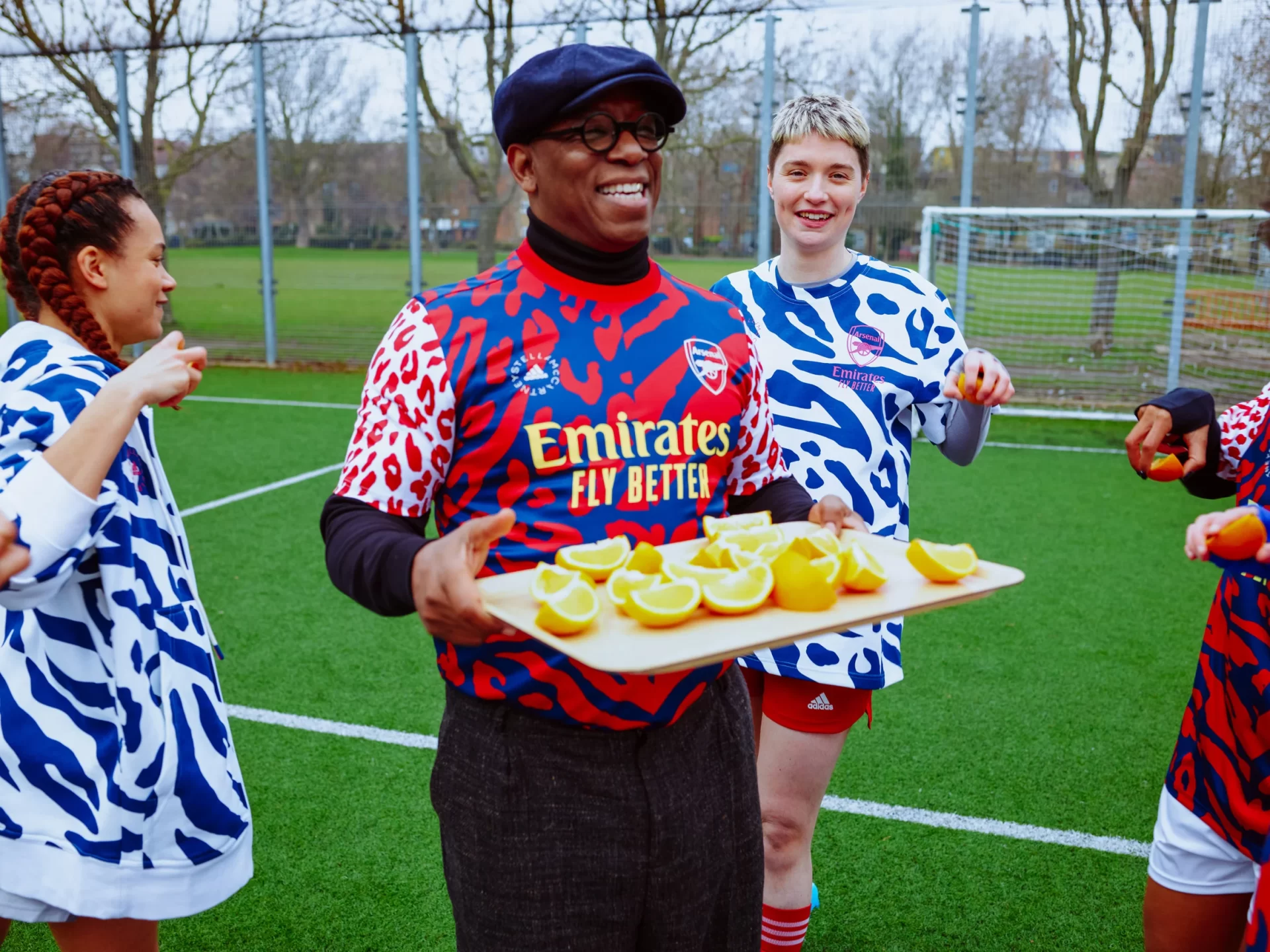 Stella McCartney ontwerpt tenue voor Arsenal