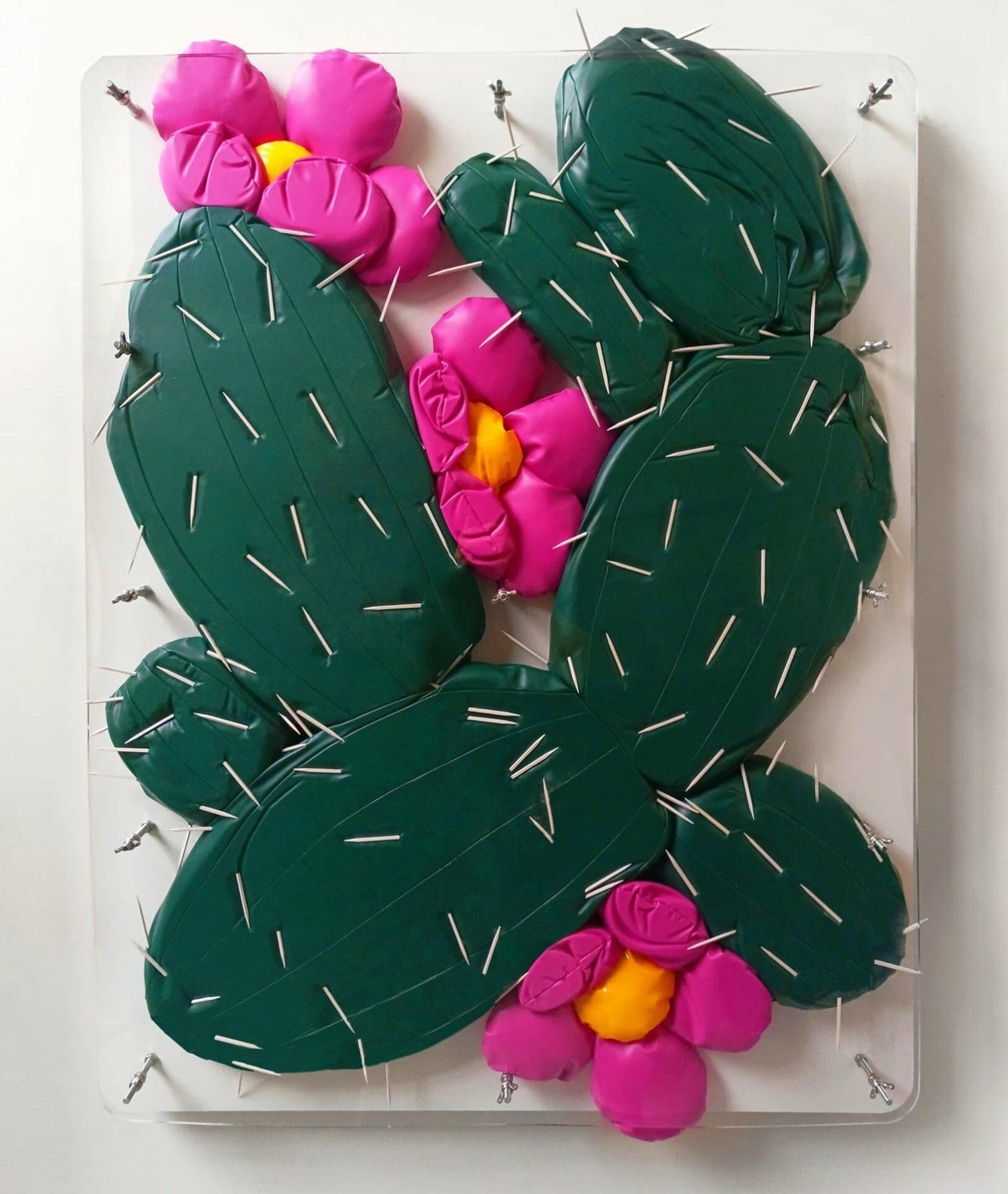 Dodelijke planten vastgezet achter plastic