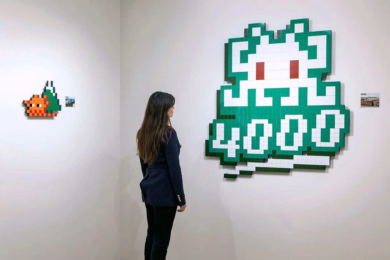 Kunstwerken van Invader in galerie
