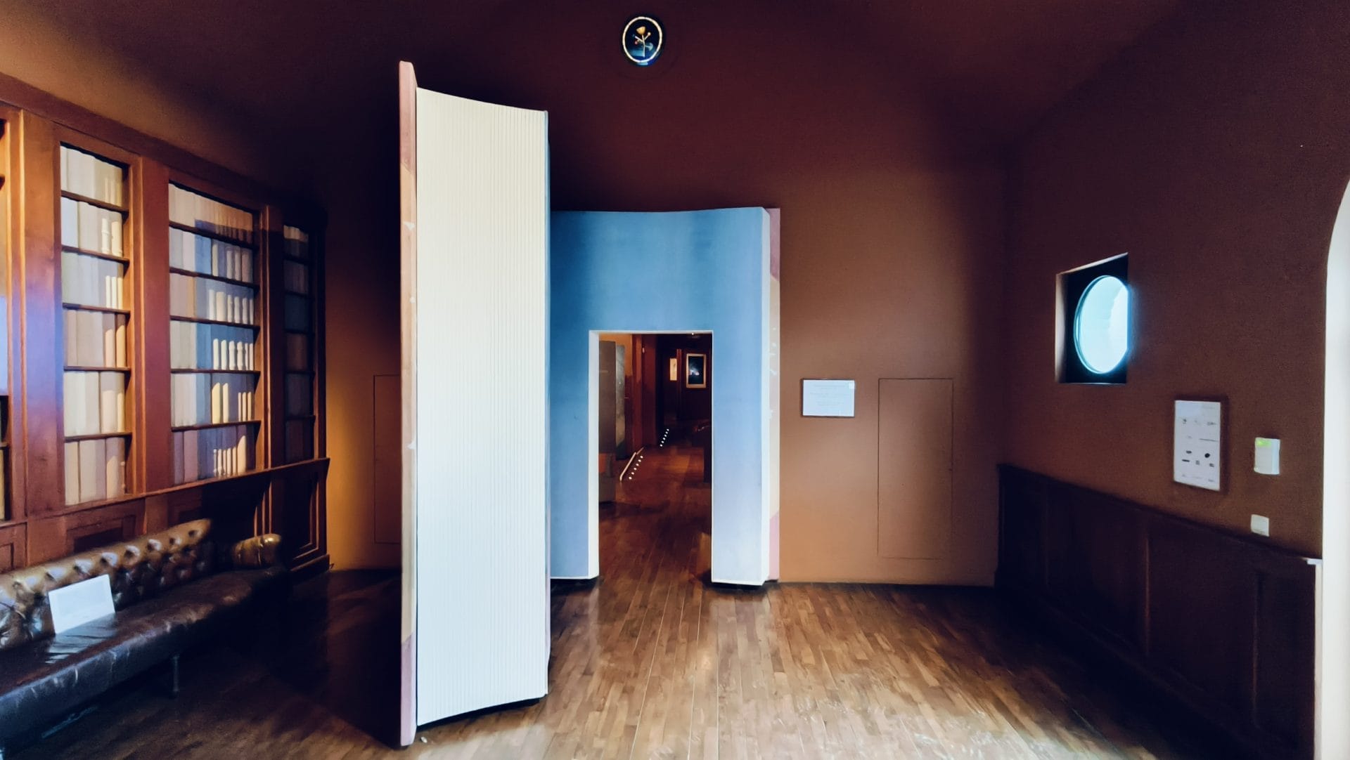 Ingang van de Fondation Folon