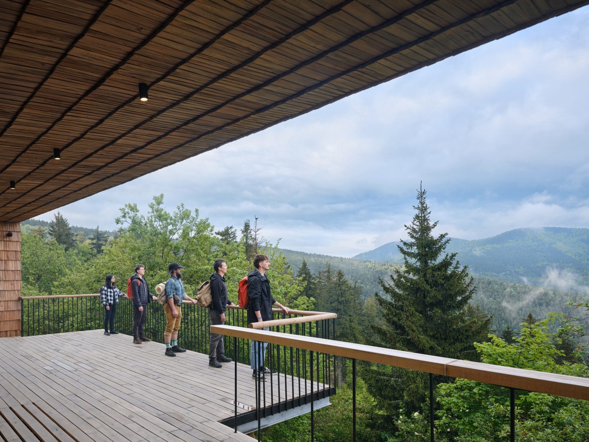 Een warm welkom in de Tsjechische bergen 44 Pustevny Gateway