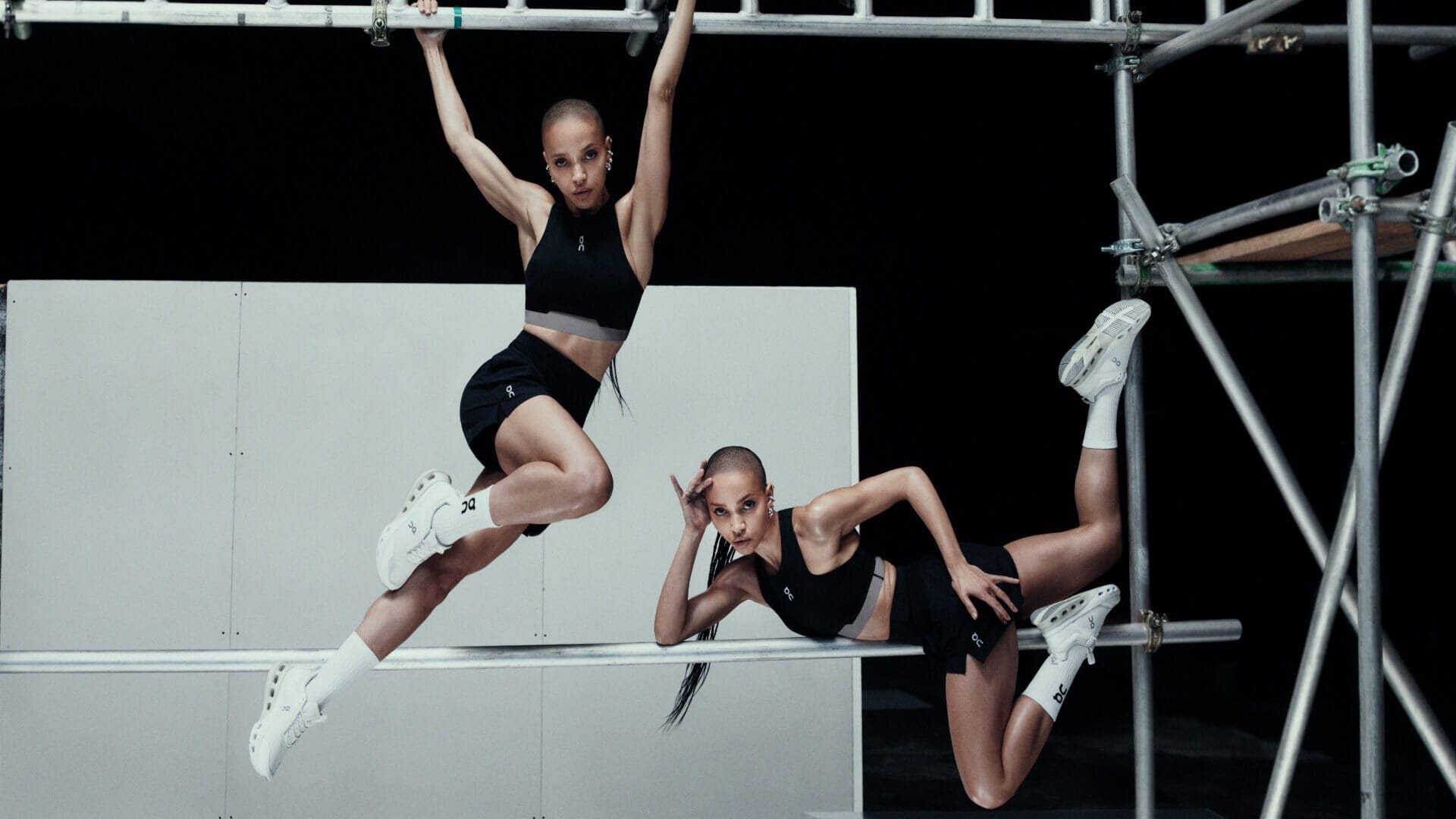 FKA twigs en On Running presenteren trainingcollectie 41 FKA twigs en On Running presenteren trainingcollectie