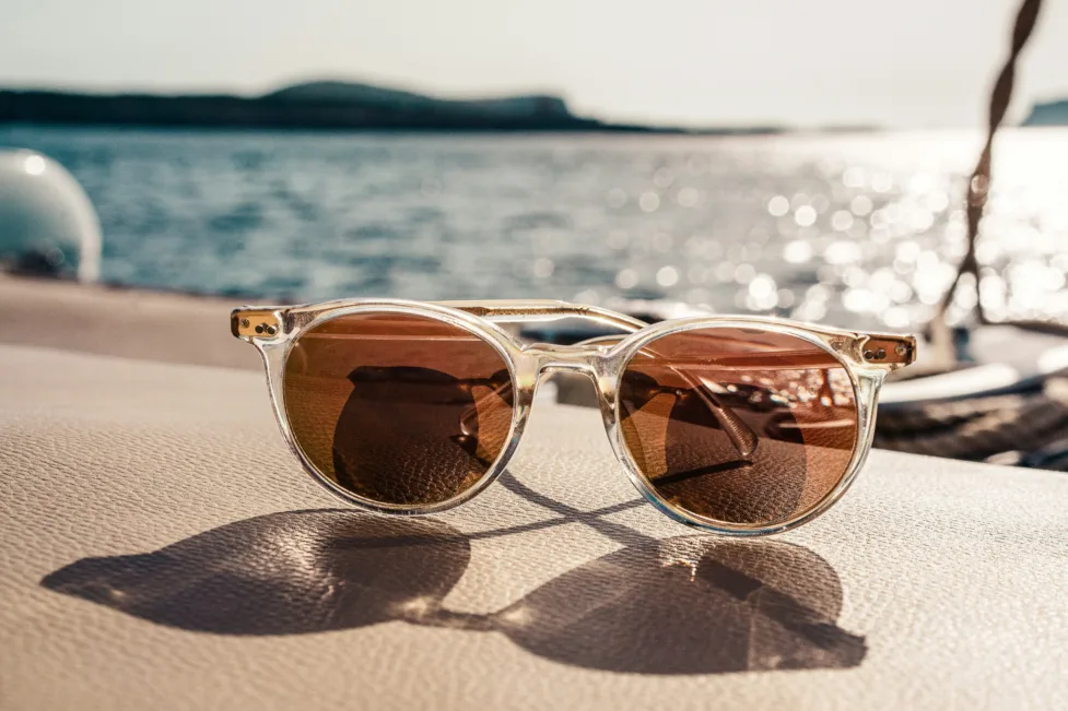 Zonnebrillen scoren voor festivals & vakantiepubliek