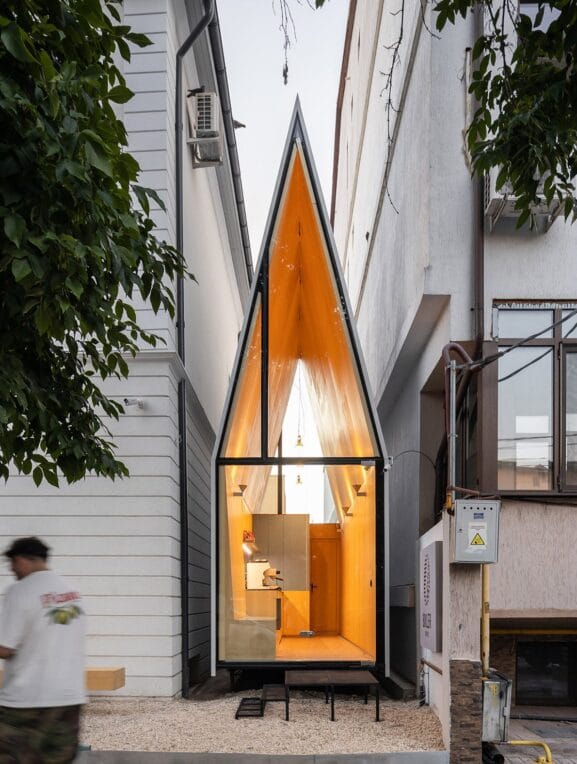 Vinklu: een piepklein café in Boekarest