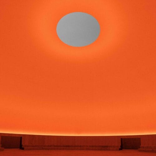 James Turrell, As Seen Below - The Dome, a Skyspace by James Turrell. Photo: Mads Smidstrup © ARoS, 2025. From James Turrells visit in As Seen Below, June 2025.