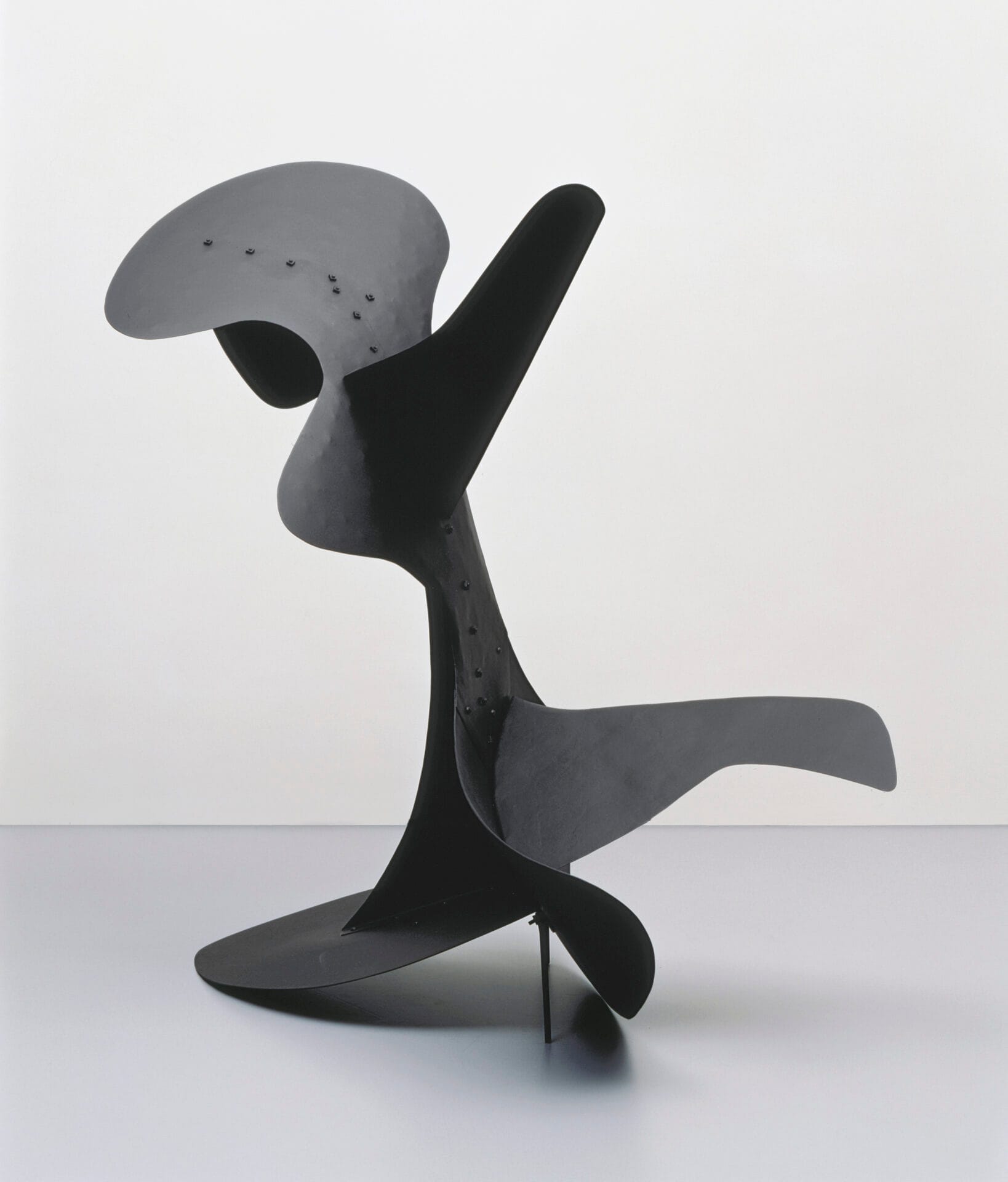 Devil Fish, 1937. Sheet metal, bolts, and paint. 68" x 64" x 47". Photograph by David Heald © Calder Foundation, New York.