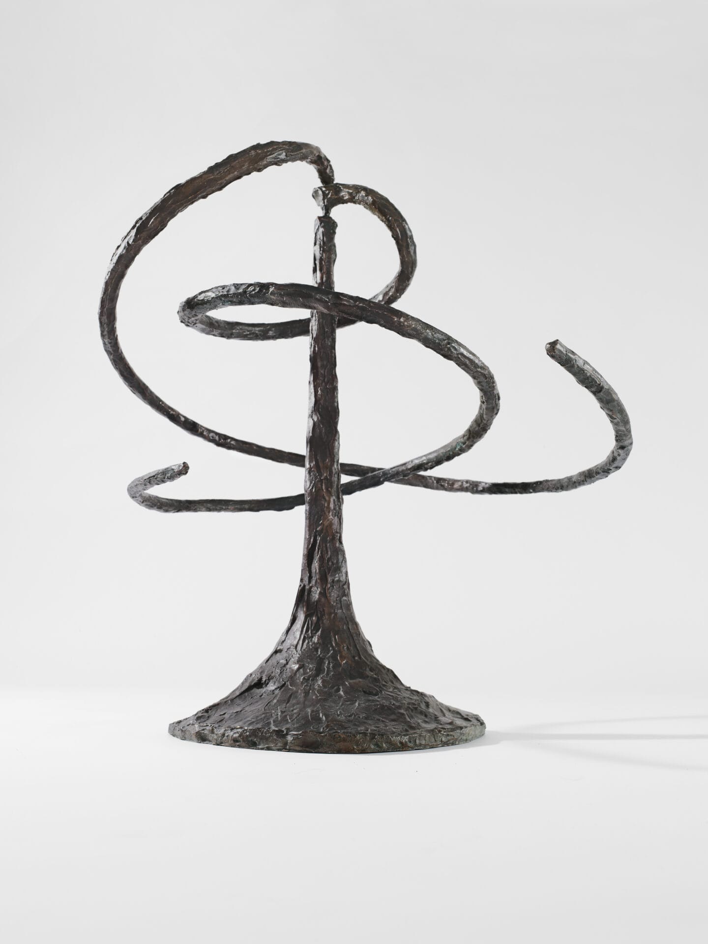 The Helices, 1944. Bronze (in three sections). 31 1/2" x 31 1/4" x 24". Photograph by Tom Powel Imaging © Calder Foundation, New York.