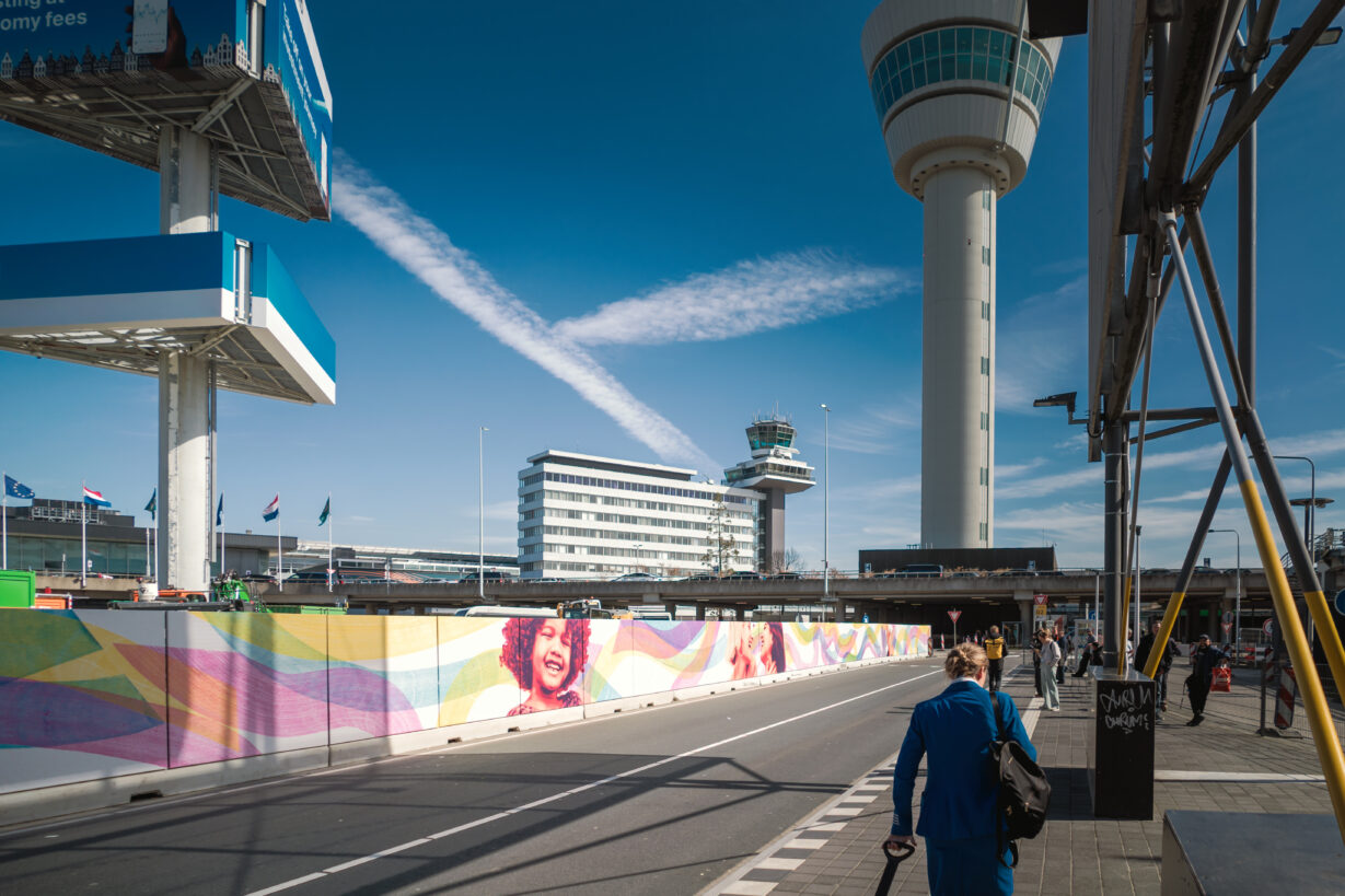 STRAAT plaatst 600 meter aan street art op Schiphol