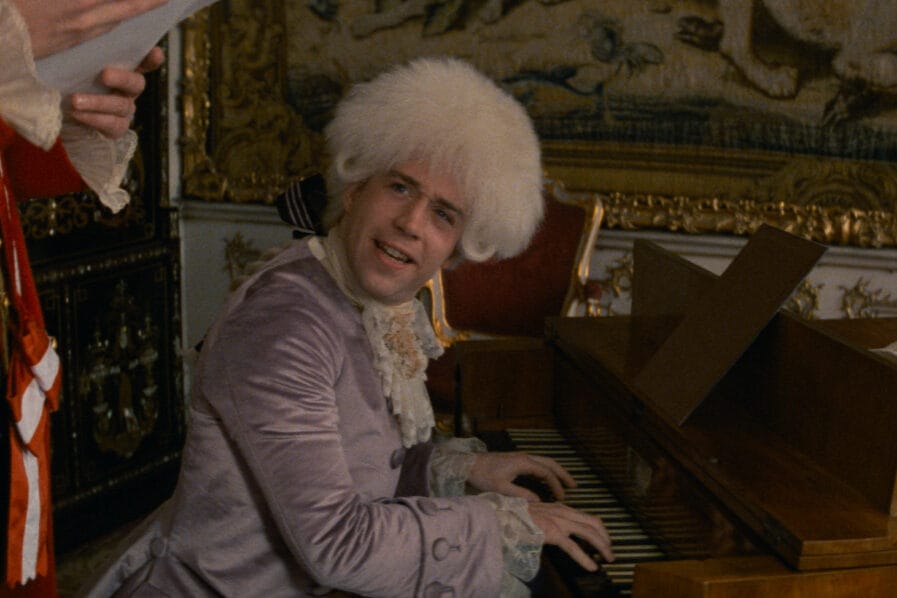 Mozart zit achter een clavecimbel