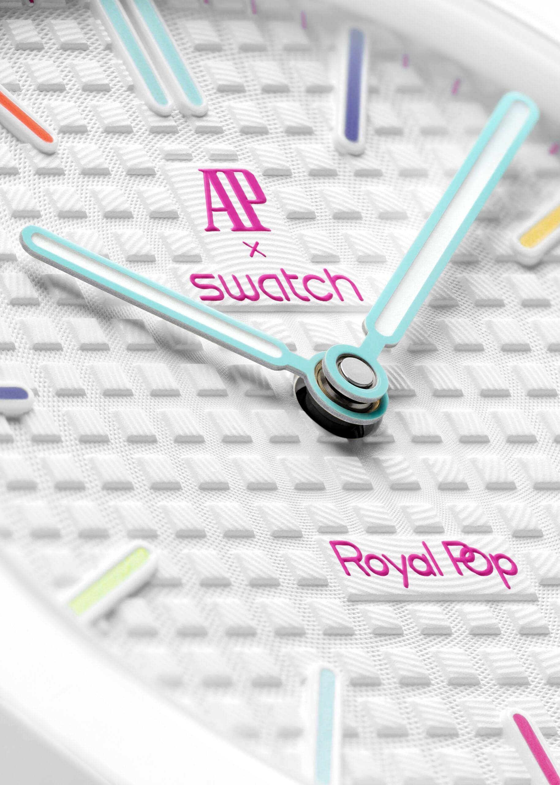 Close-up van de wijzerplaat met het kenmerkende Tapisserie-patroon van de Audemars Piguet Royal Oak.