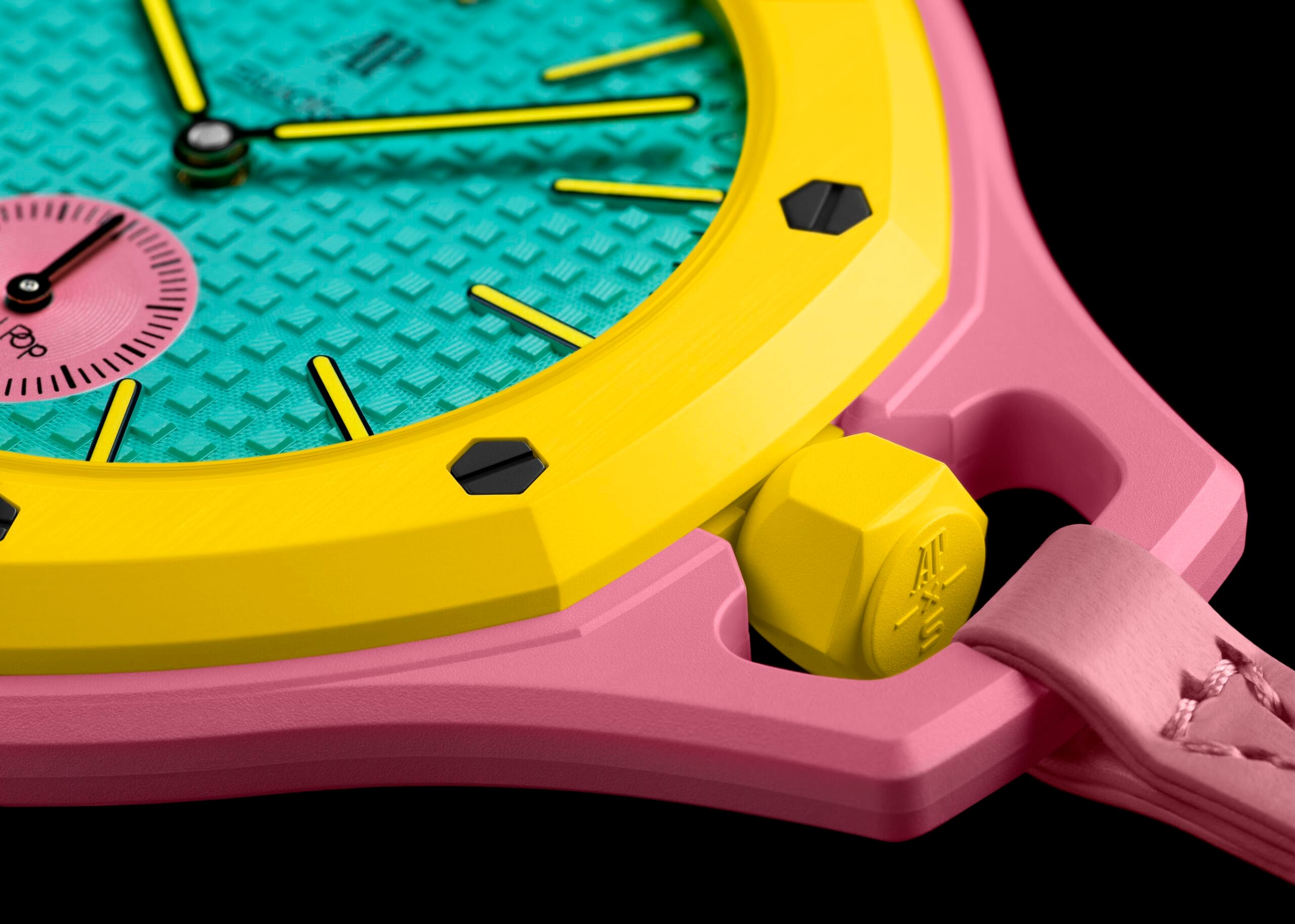 Close-up van de wijzerplaat met het kenmerkende Tapisserie-patroon van de Audemars Piguet Royal Oak.