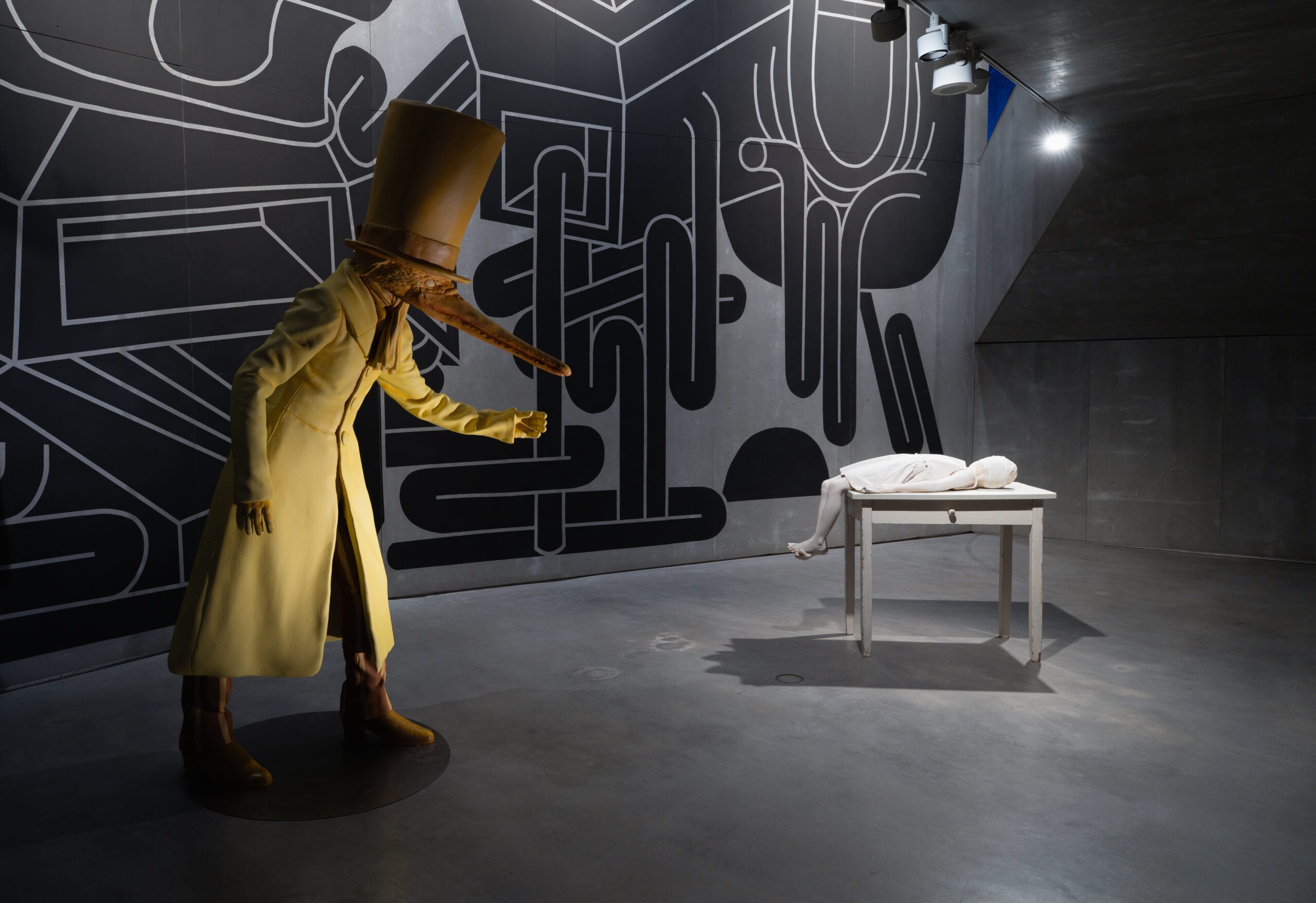 Yellow Man Sculpture, 2026 - Gottfried Helnwein _ Courtesy of BASTIAN GALLERY, Berlin_Paris _ Installation view at SOLO Independencia