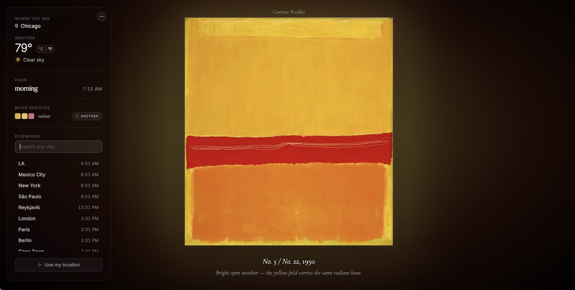 Abstract schilderij van Mark Rothko met grote kleurvlakken in geel, oranje en een smalle rode band in het midden