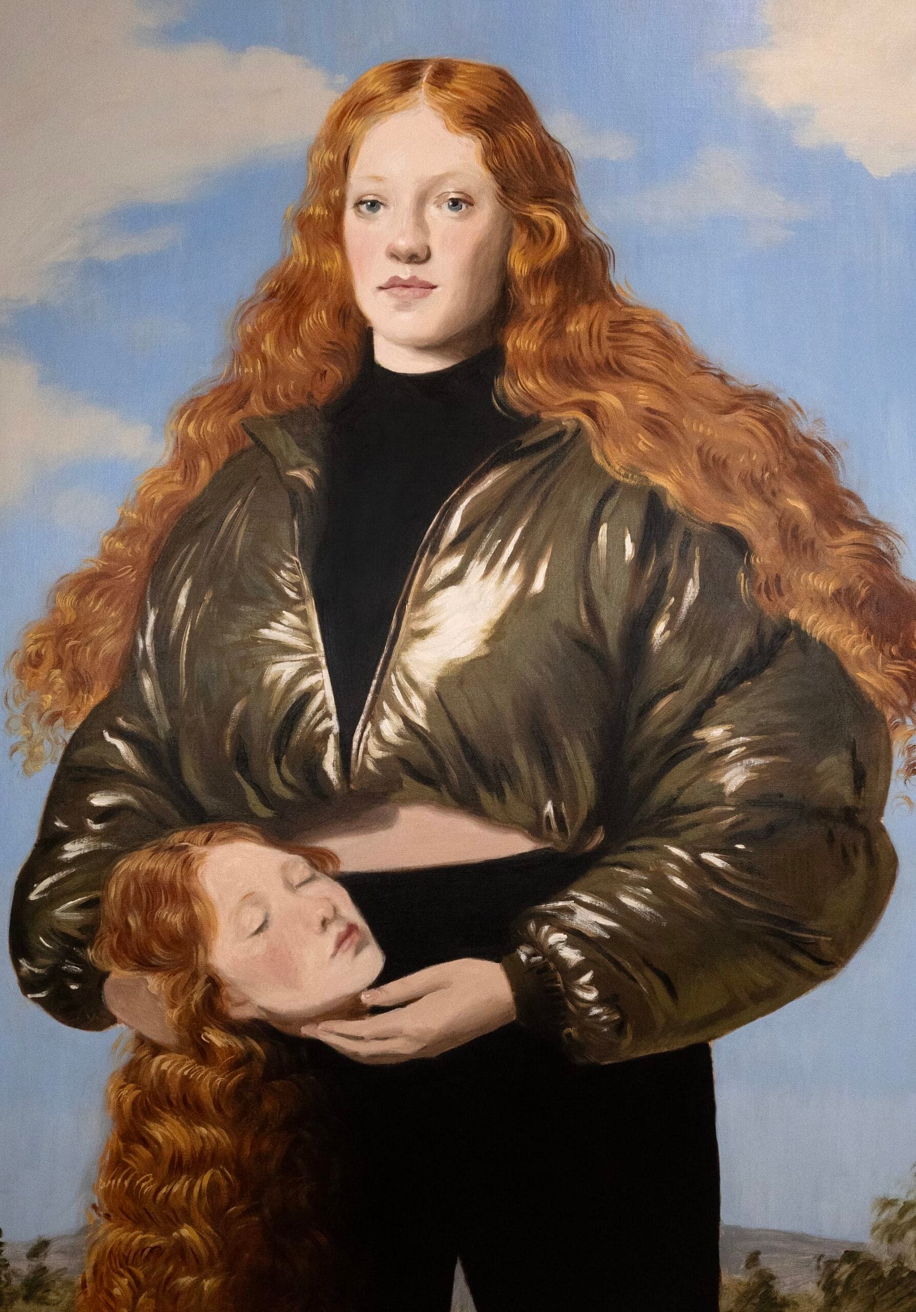 Schilderij van een vrouw met lang rood haar in een glimmende jas, die een afgehakt hoofd met hetzelfde haar vasthoudt