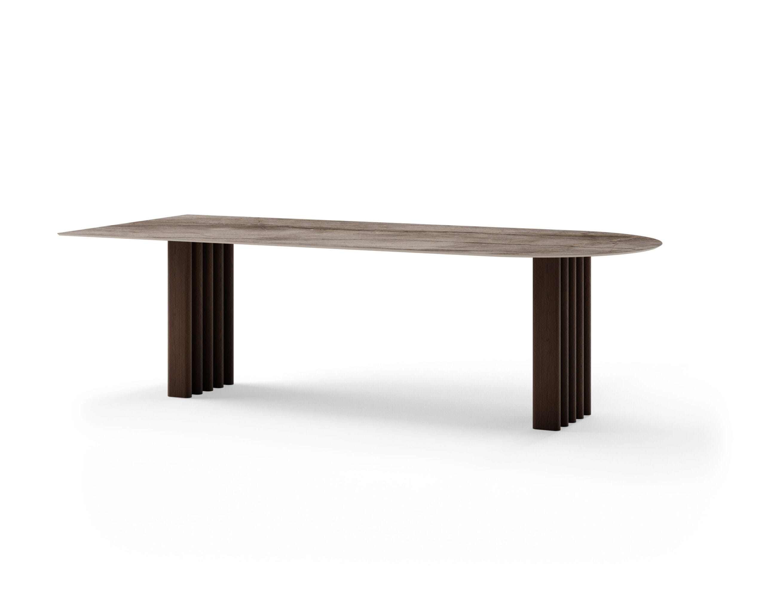 Langwerpige eettafel met een afgerond blad en twee donkerhouten poten met verticale ribbels uit de collectie keramische tafels van Table du Sud