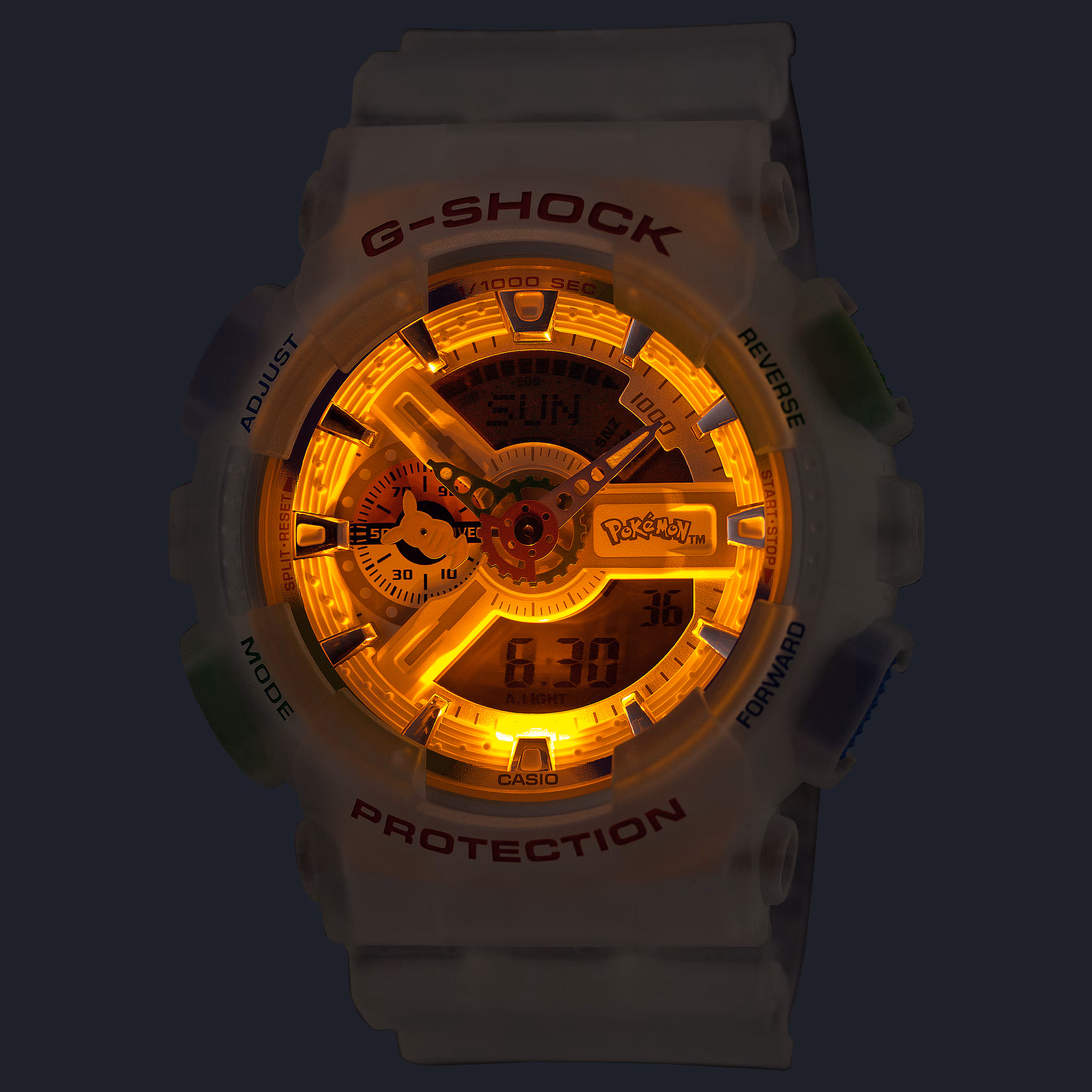 Casio G-Shock Pokémon editie horloge met een oranje verlichte wijzerplaat in het donker