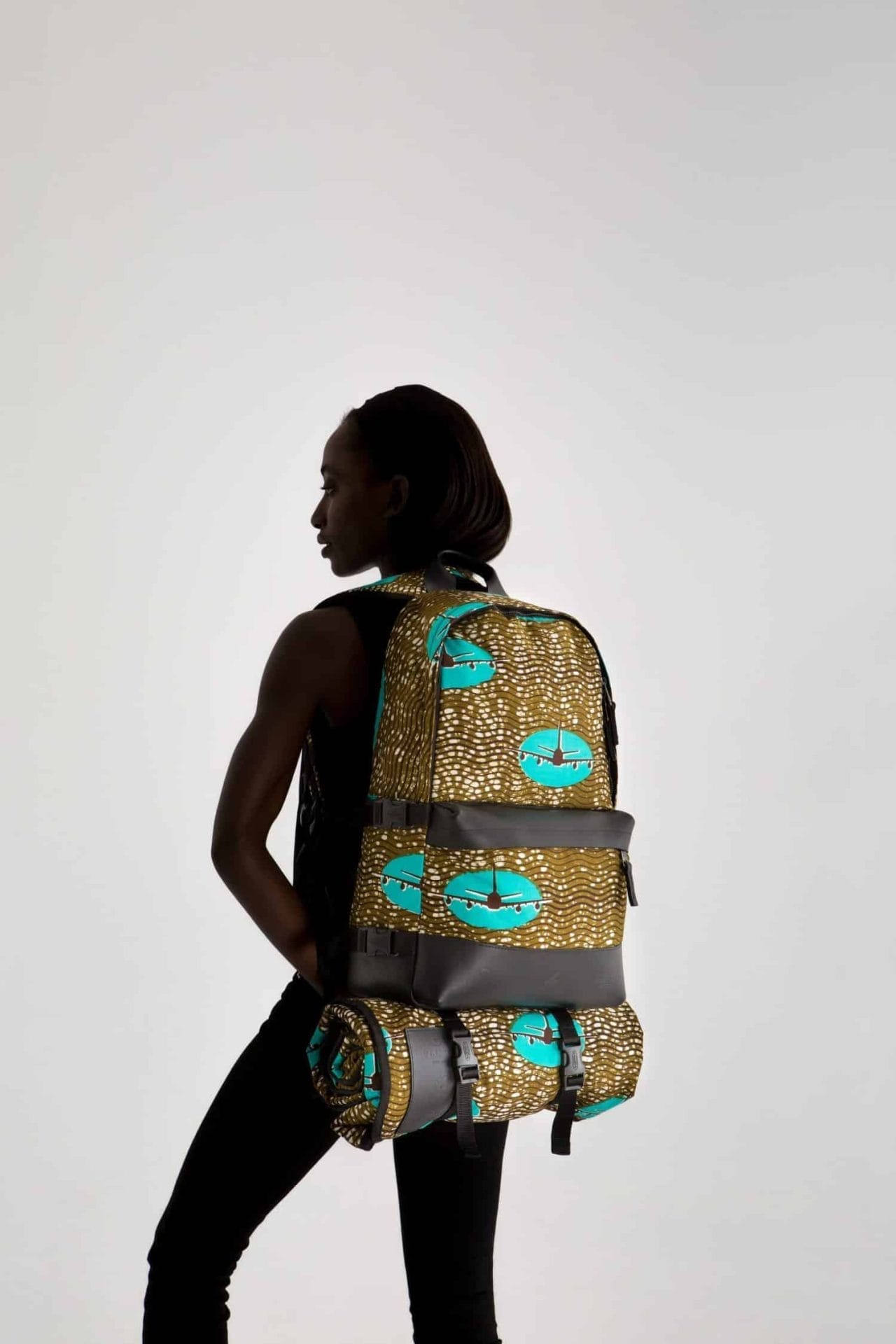 Helmond en Afrika komen samen in deze rugzakken 41 Eastpak x Harvey Bouterse x Vlisco 1 scaled