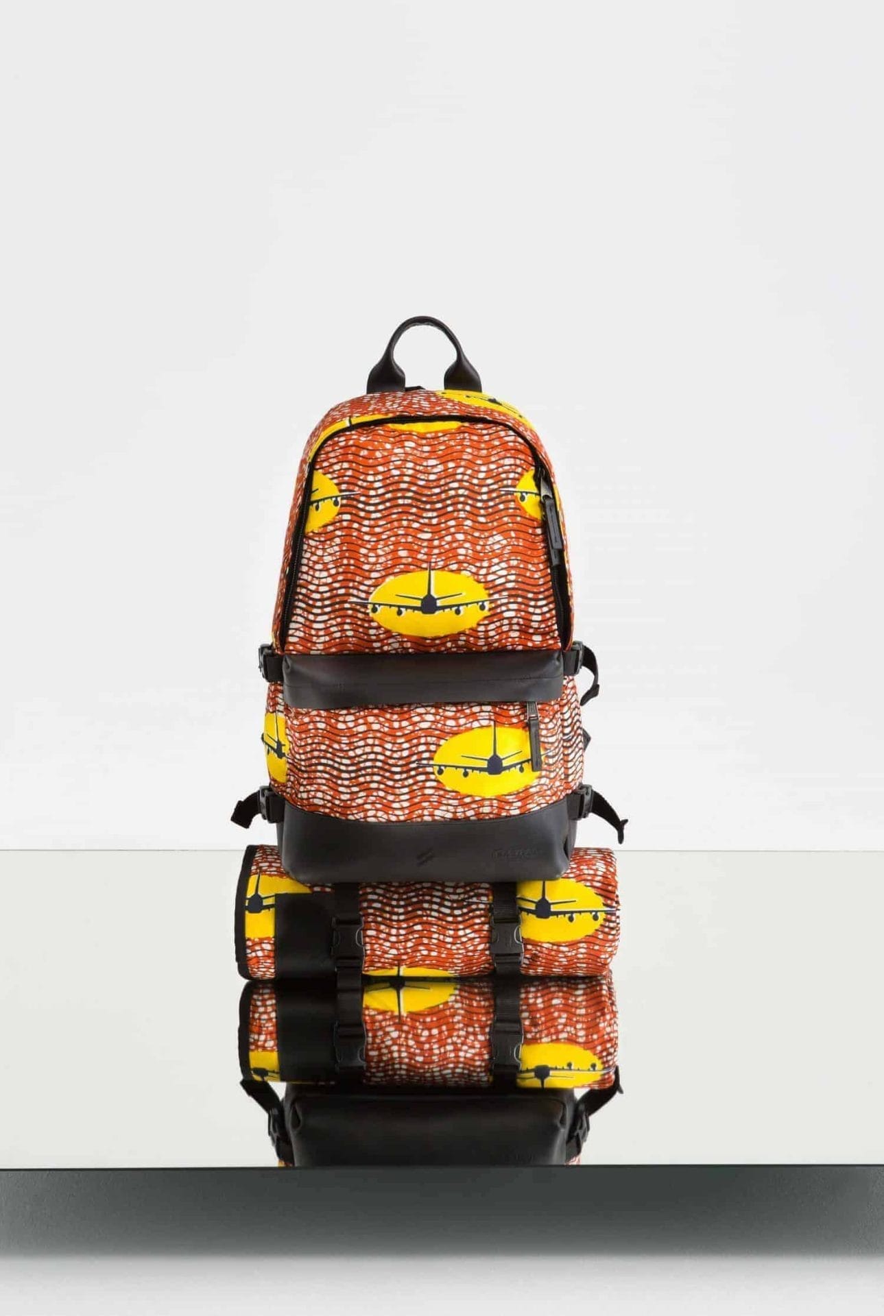 Helmond en Afrika komen samen in deze rugzakken 47 Eastpak x Harvey Bouterse x Vlisco 8 scaled