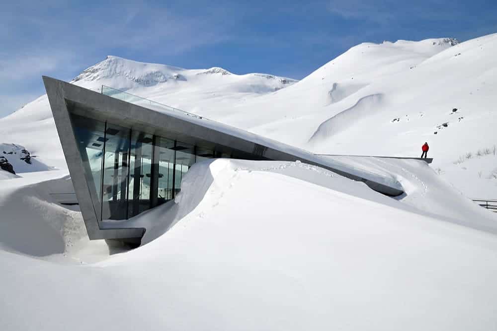 Architectuur en natuur komen samen in het Trollstigen Visitor’s Center in Noorwegen