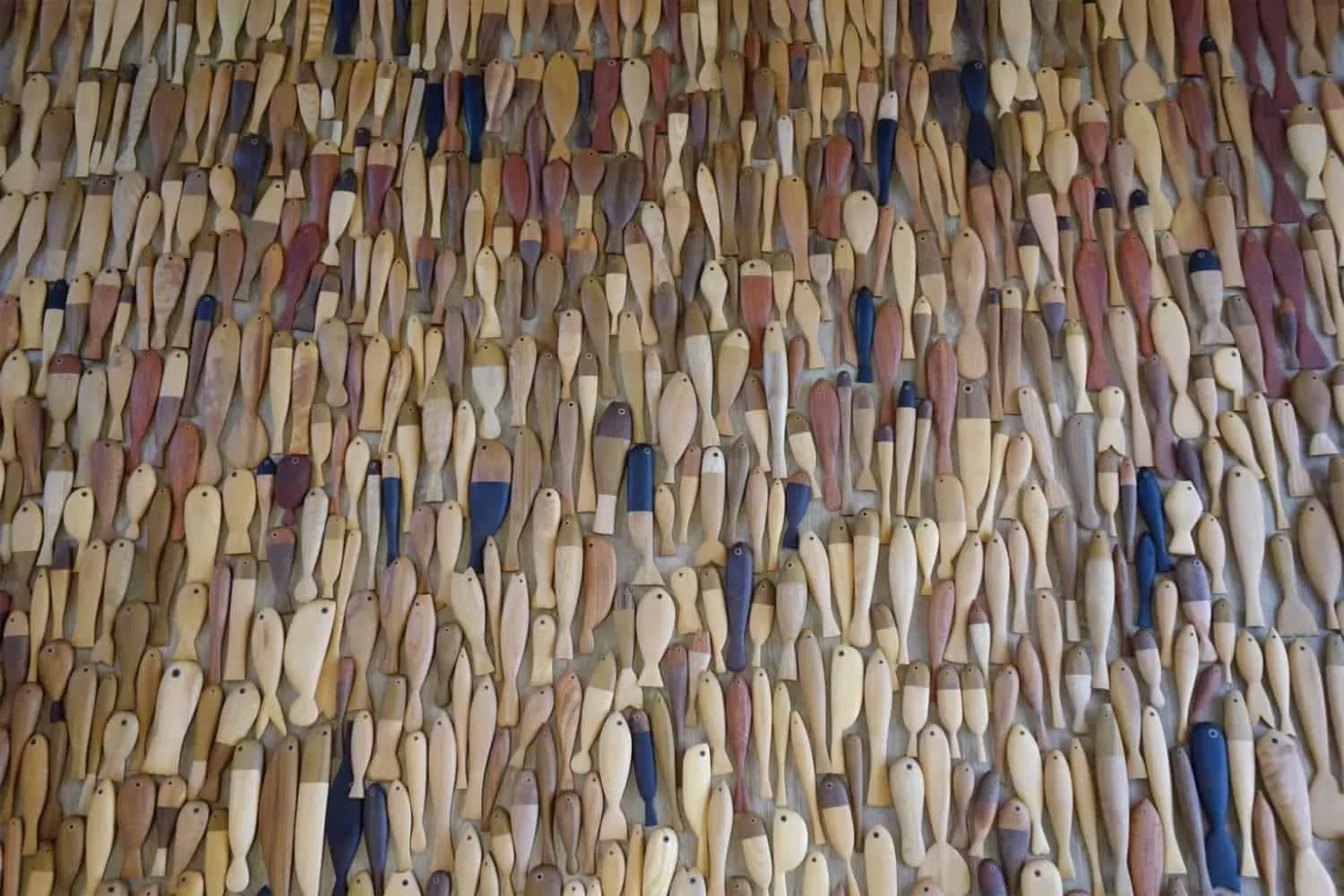 Grappige figuurtjes van hout door Yen Jui-Lin 47 grappige houten poppetjes van Yen Jui-Lin